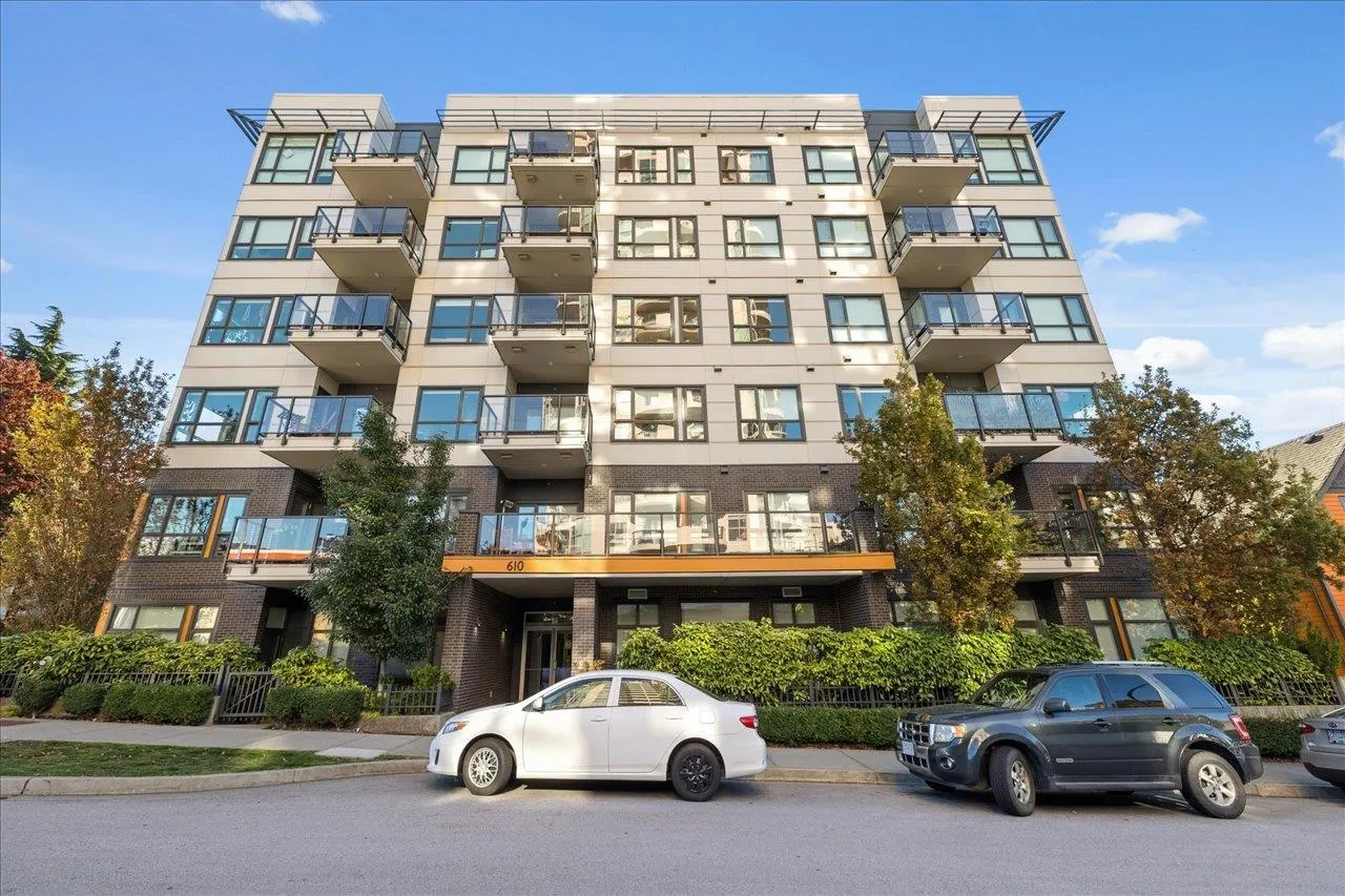 402 610 Brantford Street