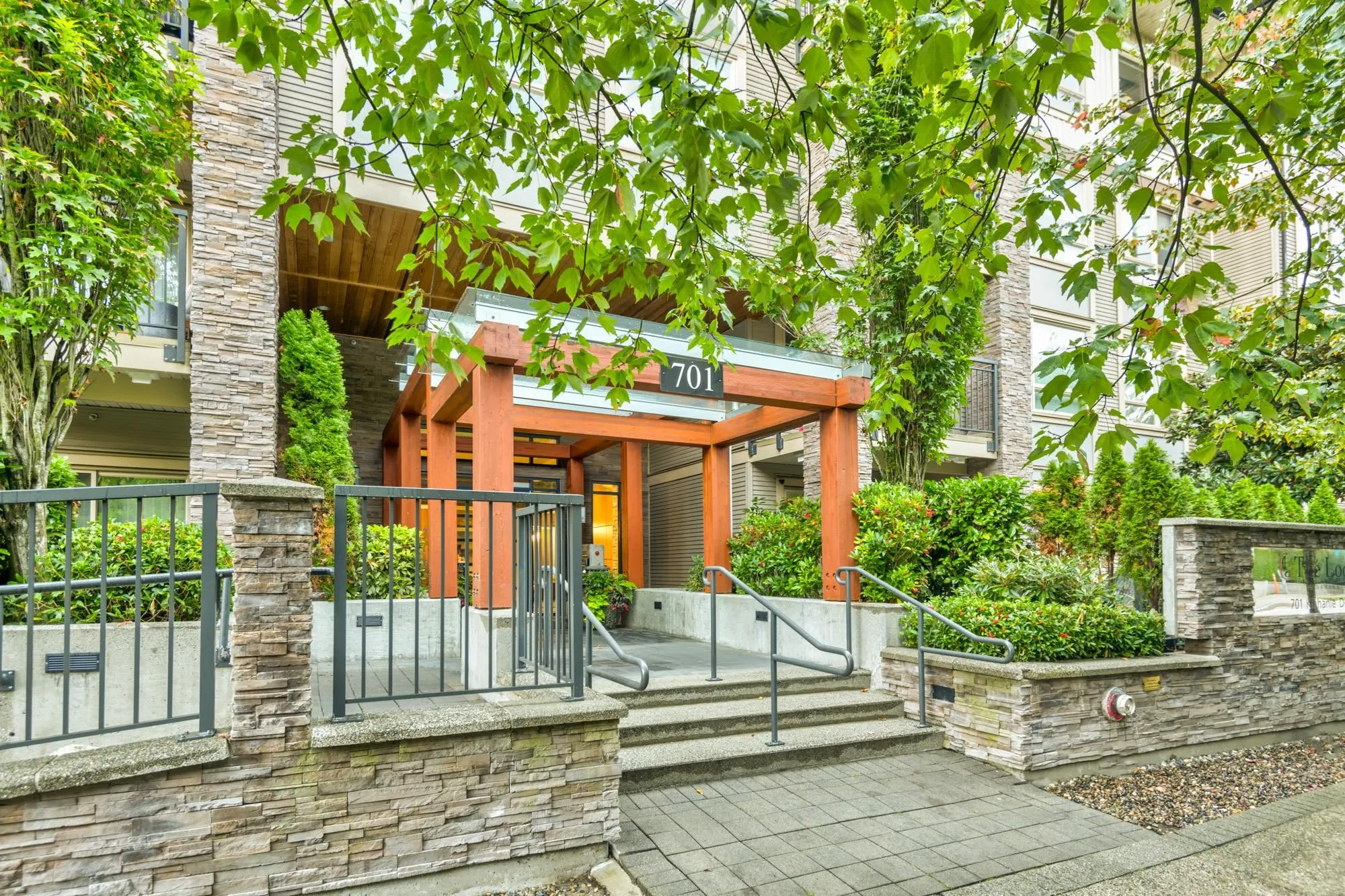 410 701 Klahanie Drive