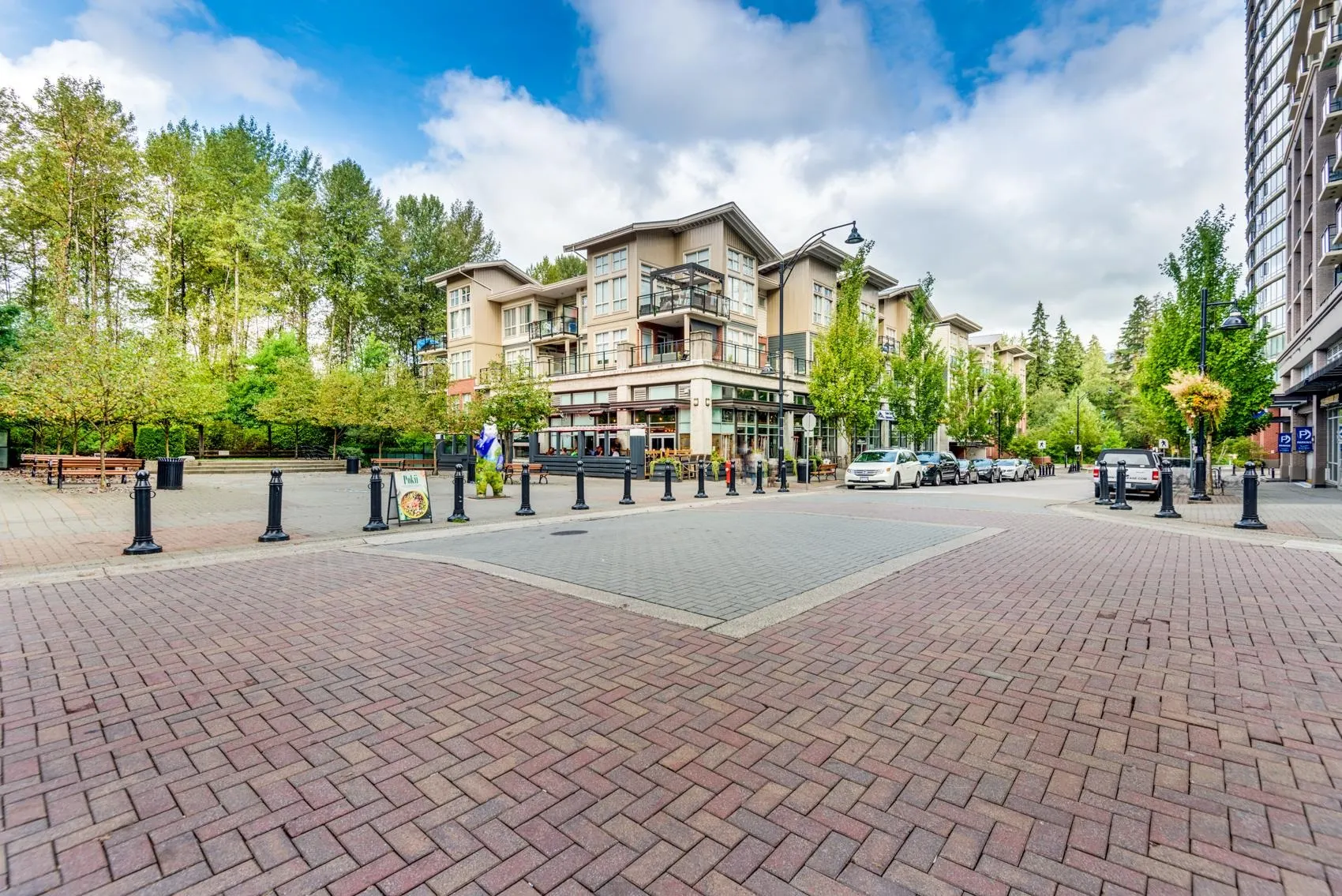 410 701 Klahanie Drive