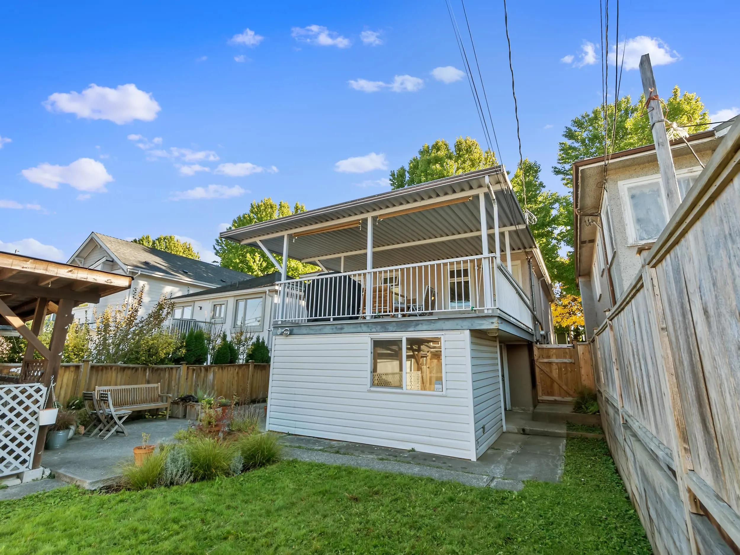 4833 Henry Street