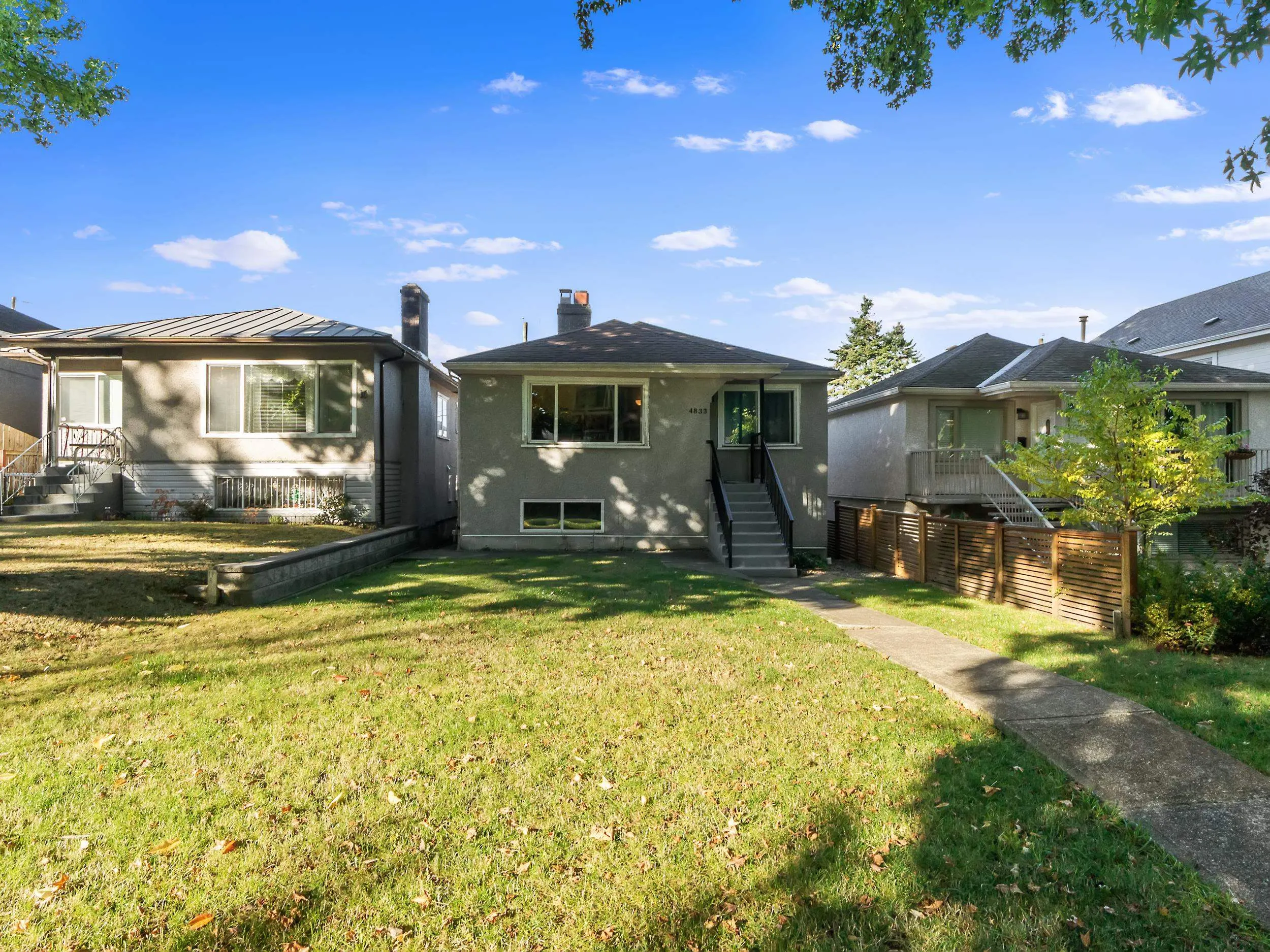 4833 Henry Street
