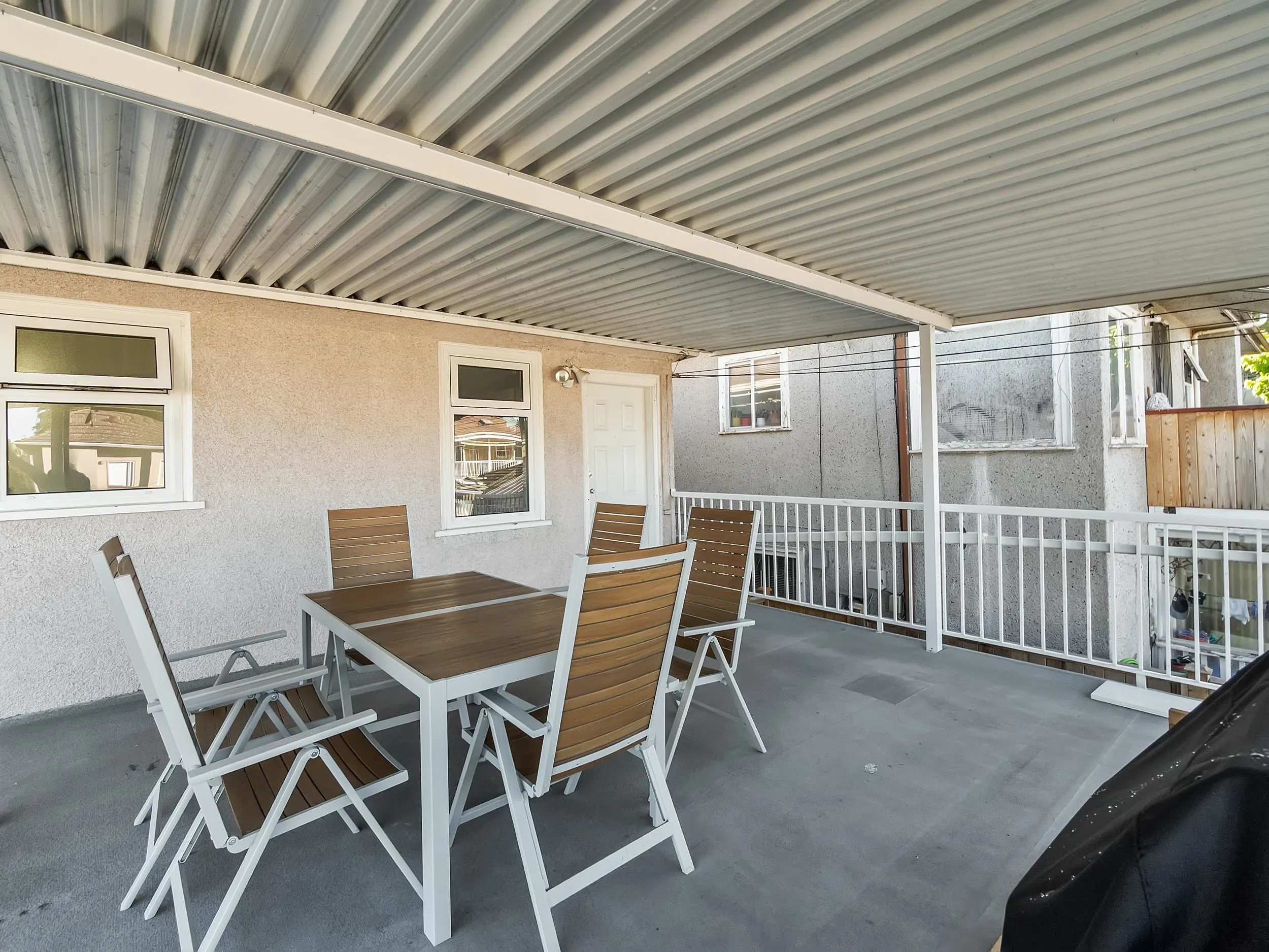 4833 Henry Street