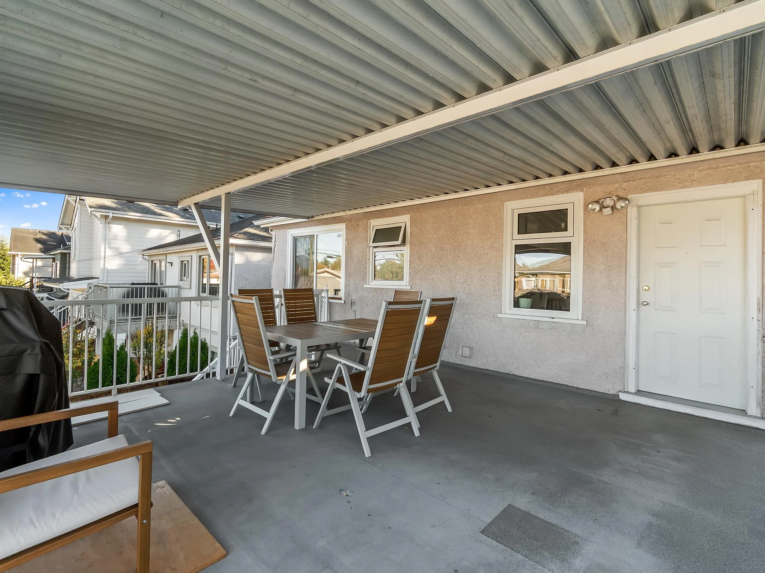 4833 Henry Street