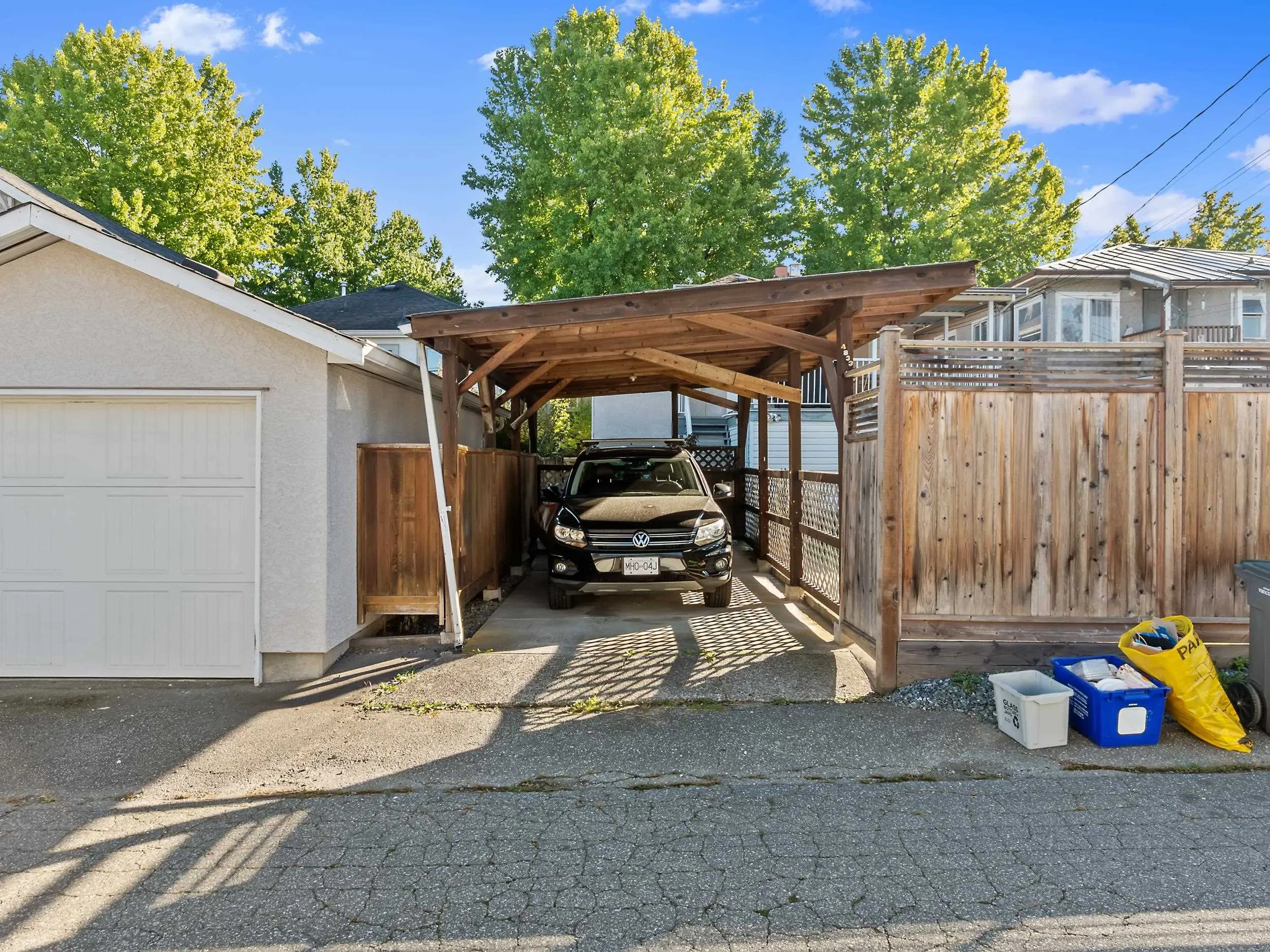 4833 Henry Street