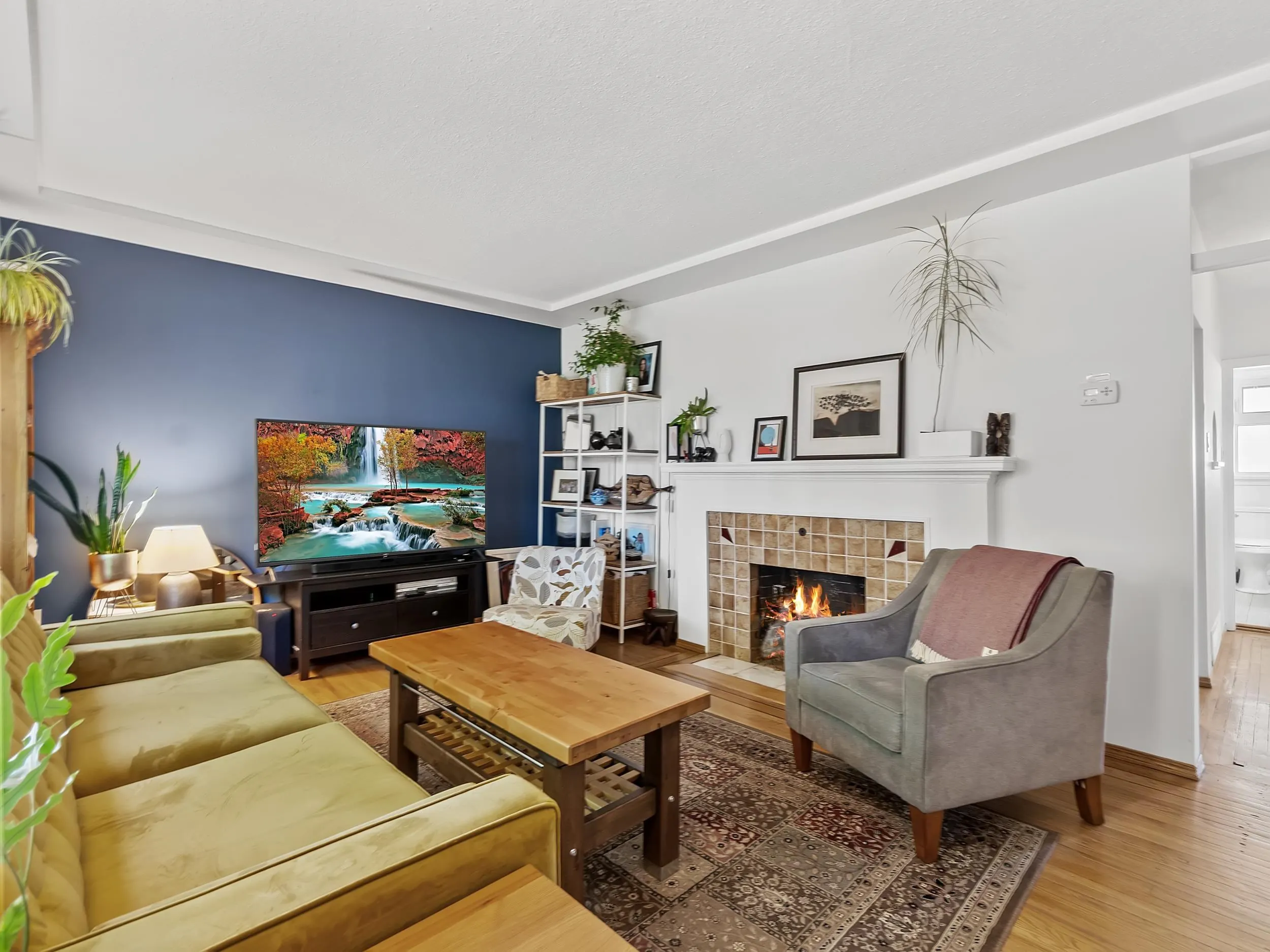 4833 Henry Street