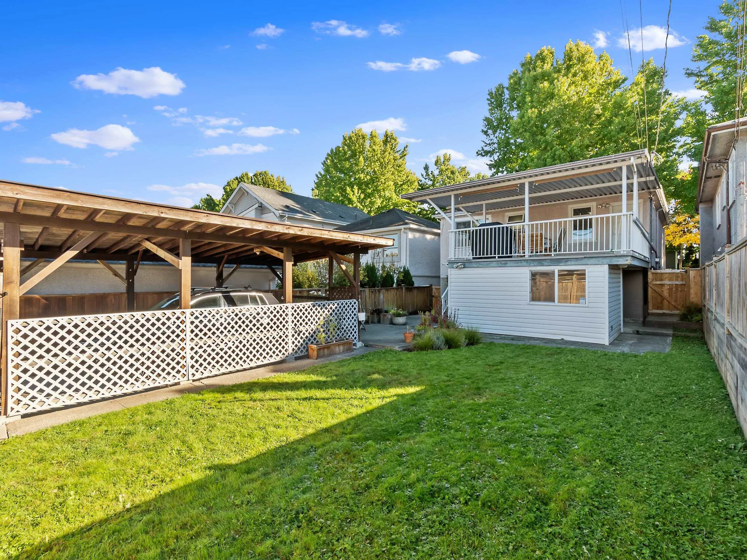 4833 Henry Street