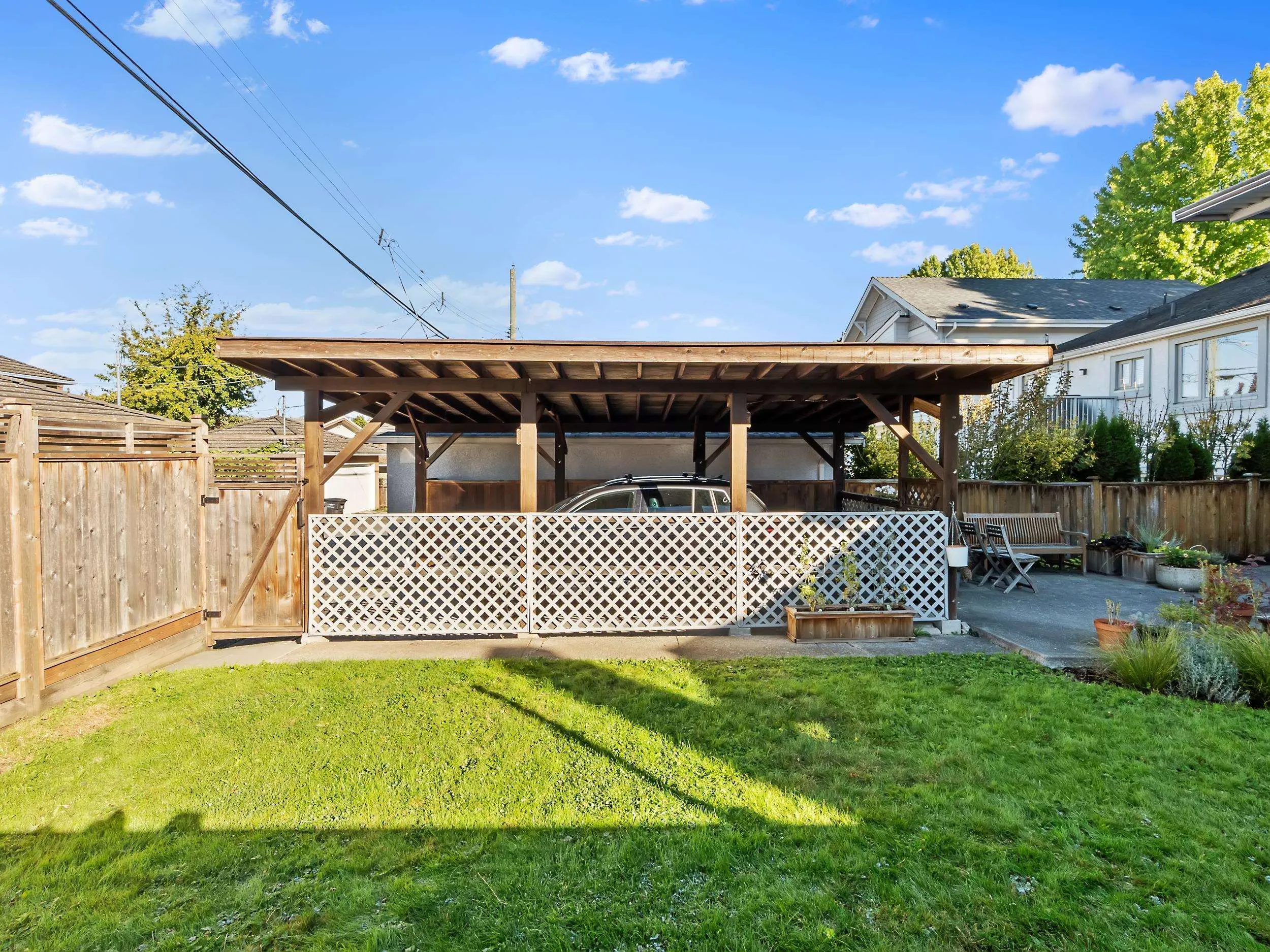 4833 Henry Street