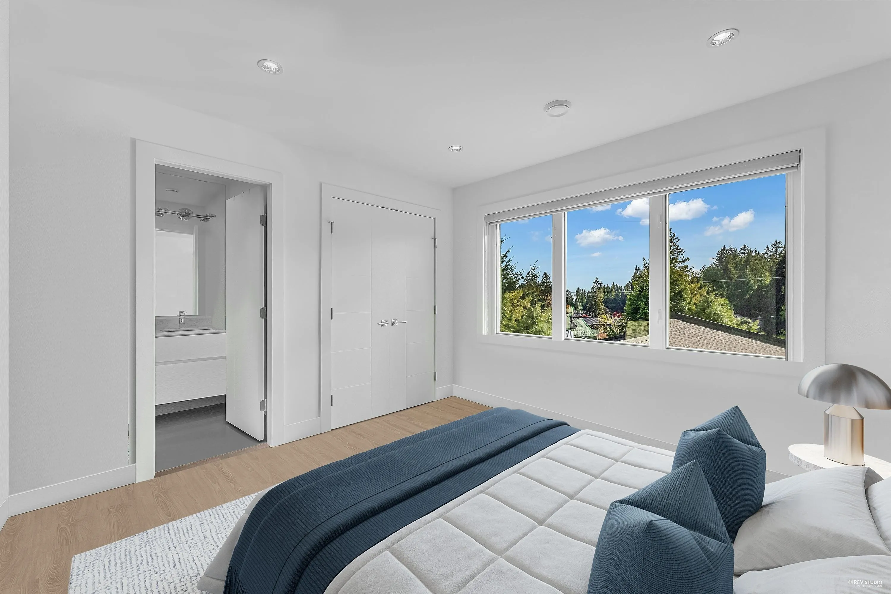 4399 Highland Boulevard