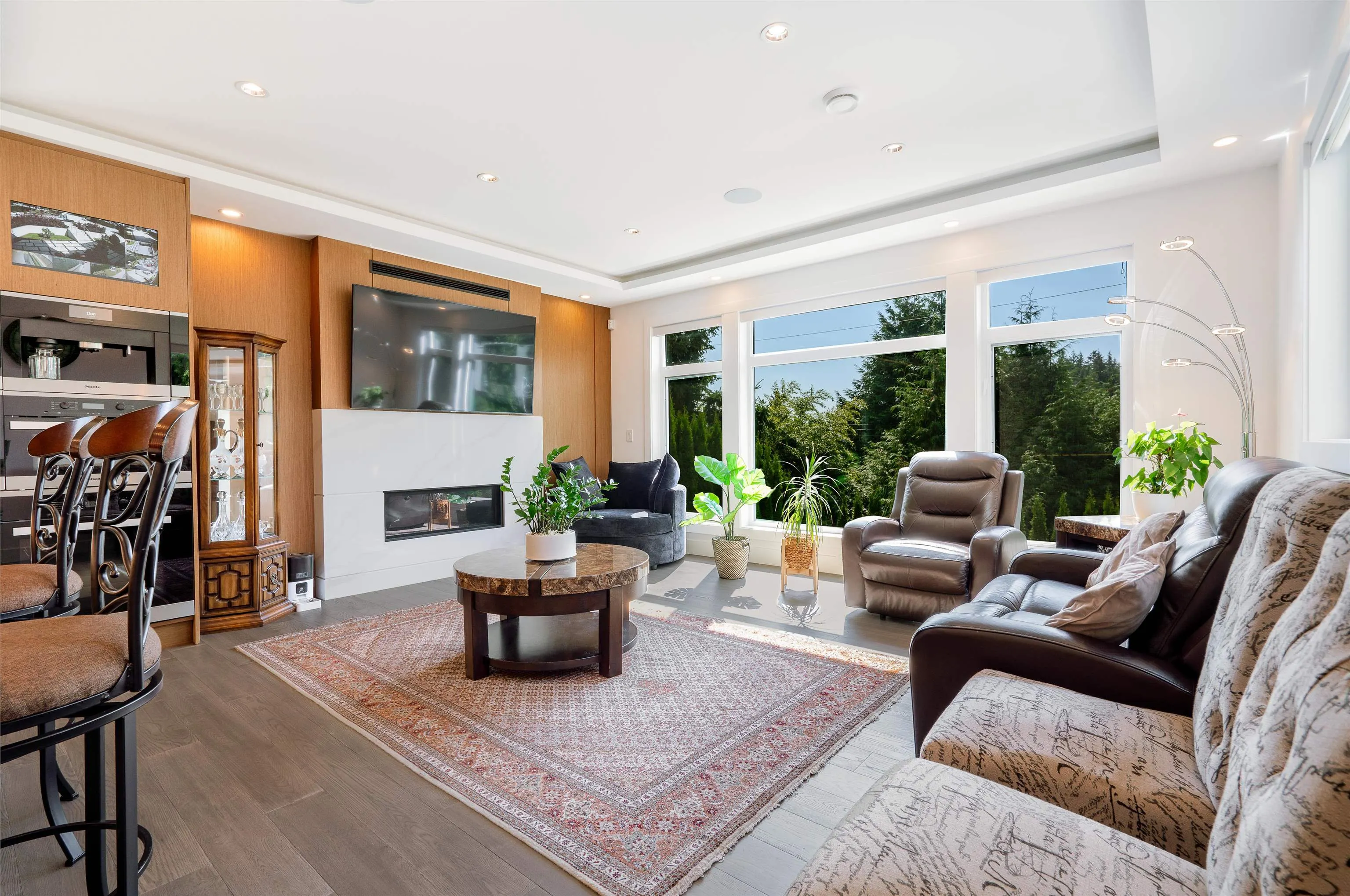 4399 Highland Boulevard