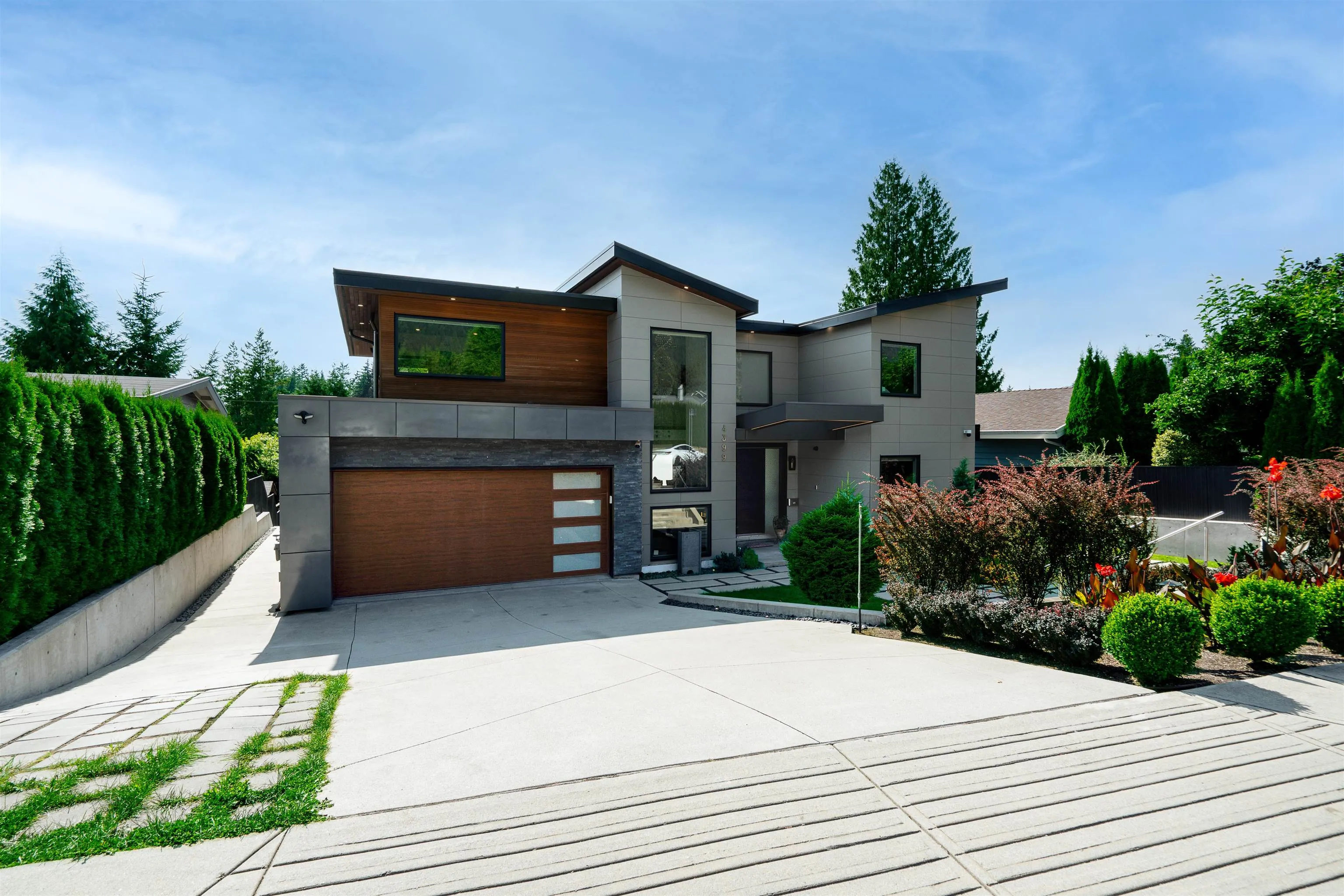 4399 Highland Boulevard