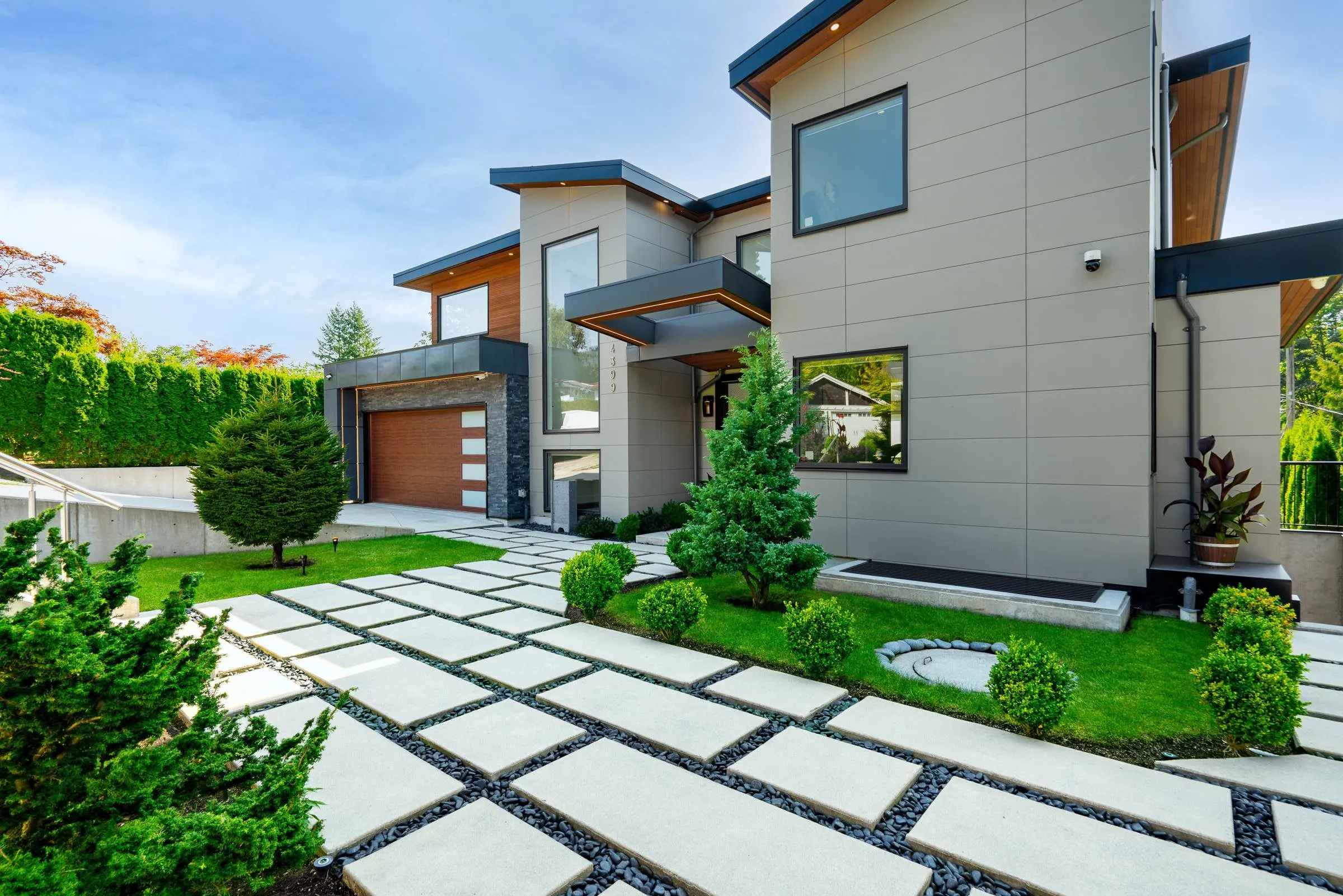 4399 Highland Boulevard