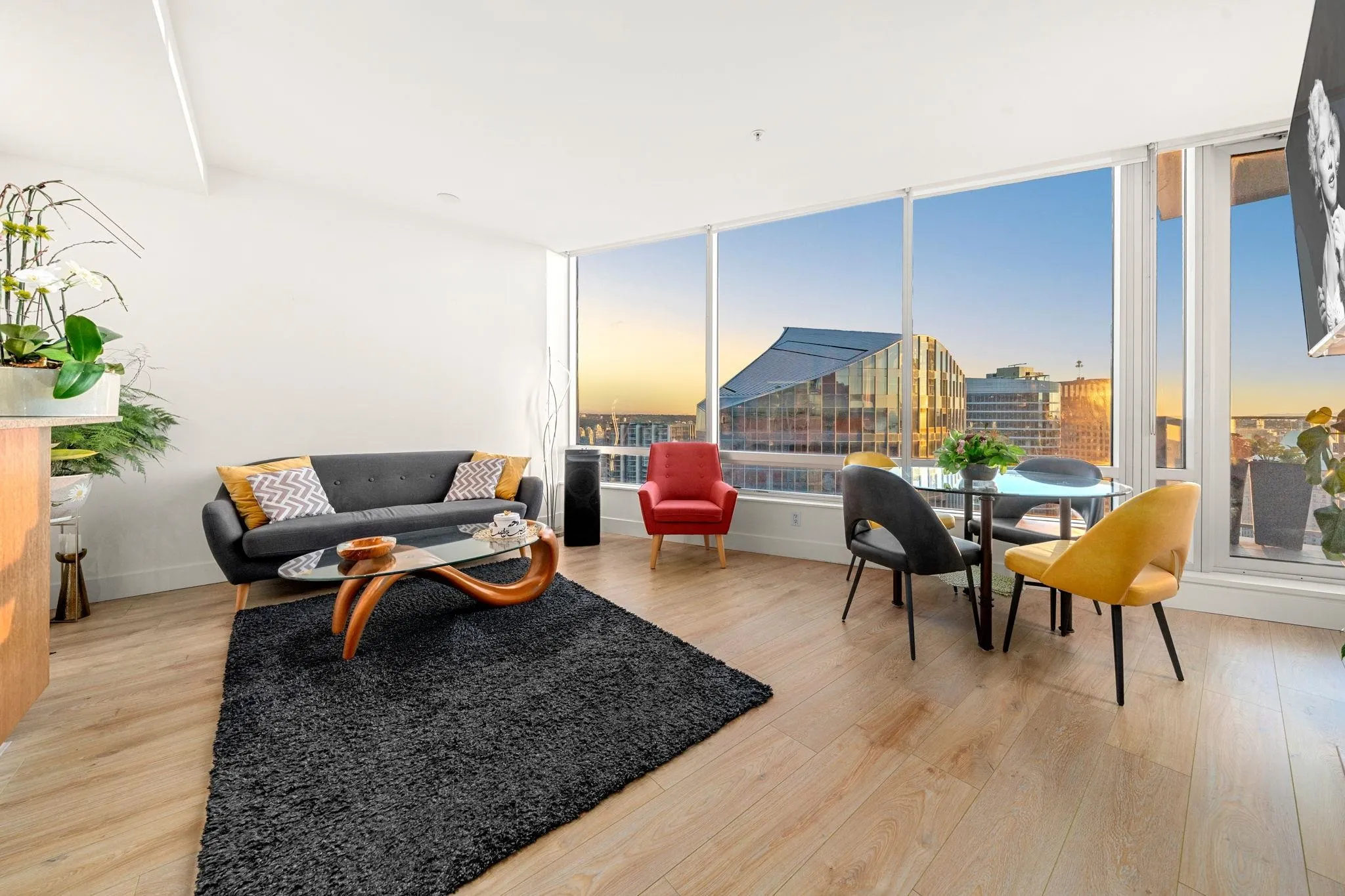 4006 1077 W Cordova Street