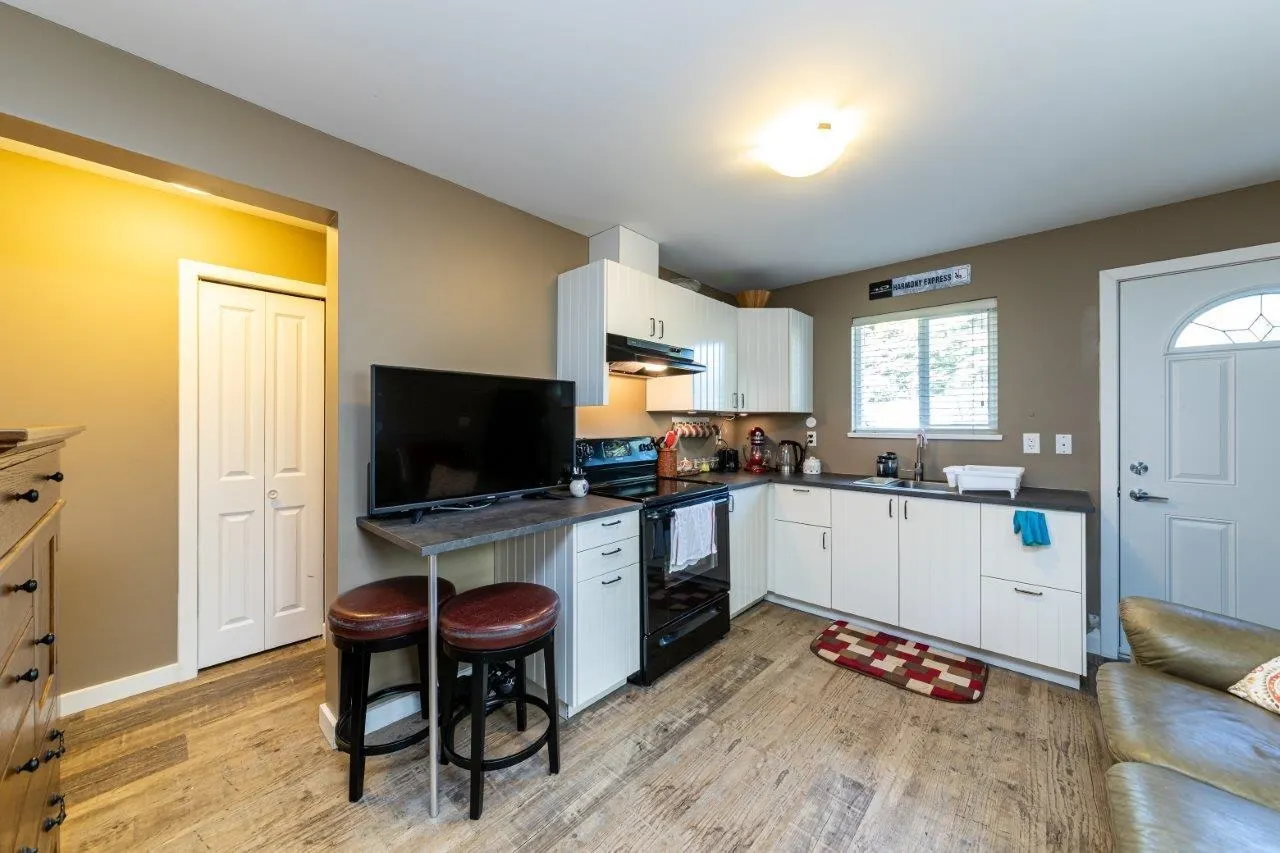 347 Seymour River Place
