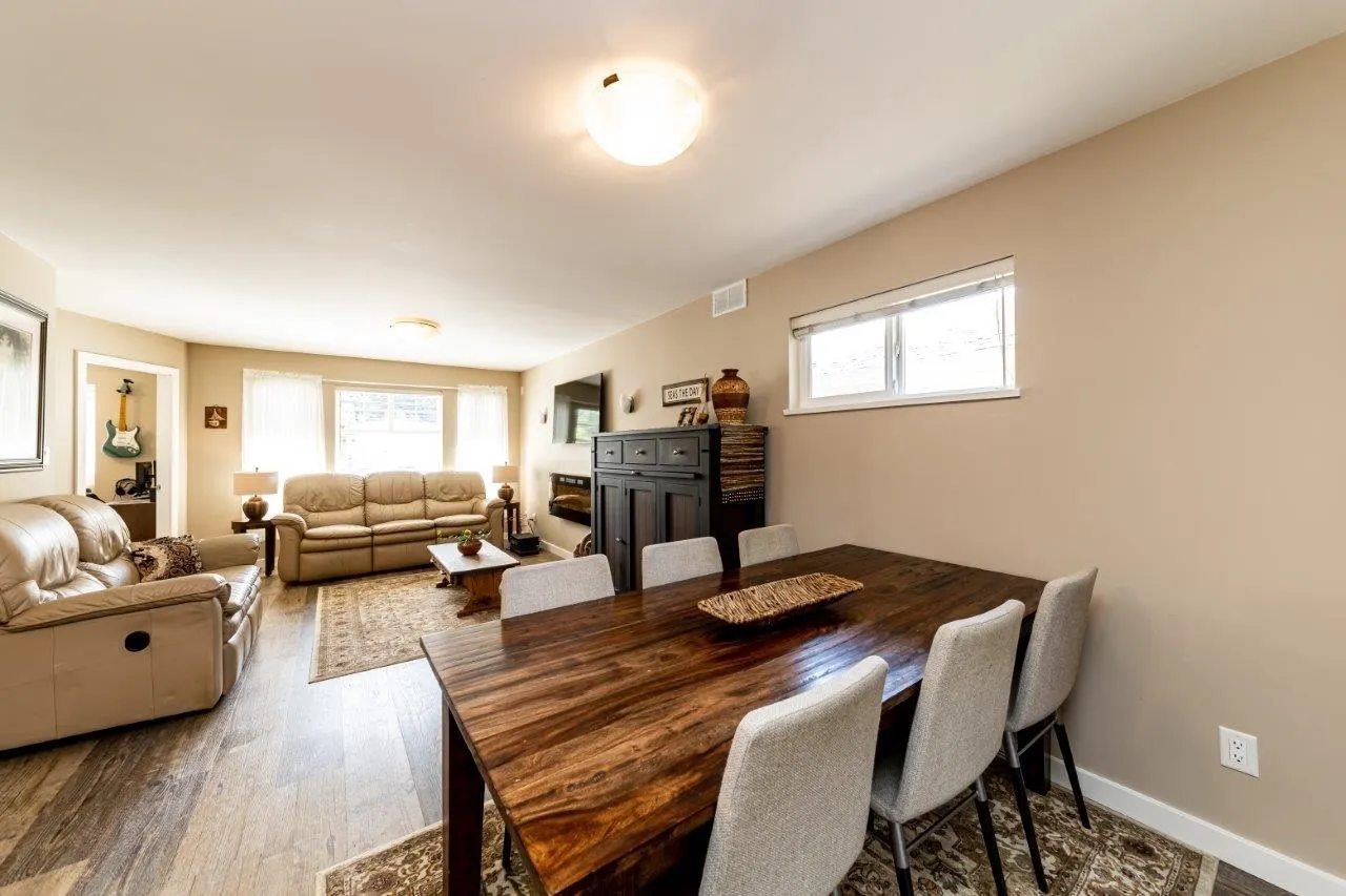 347 Seymour River Place