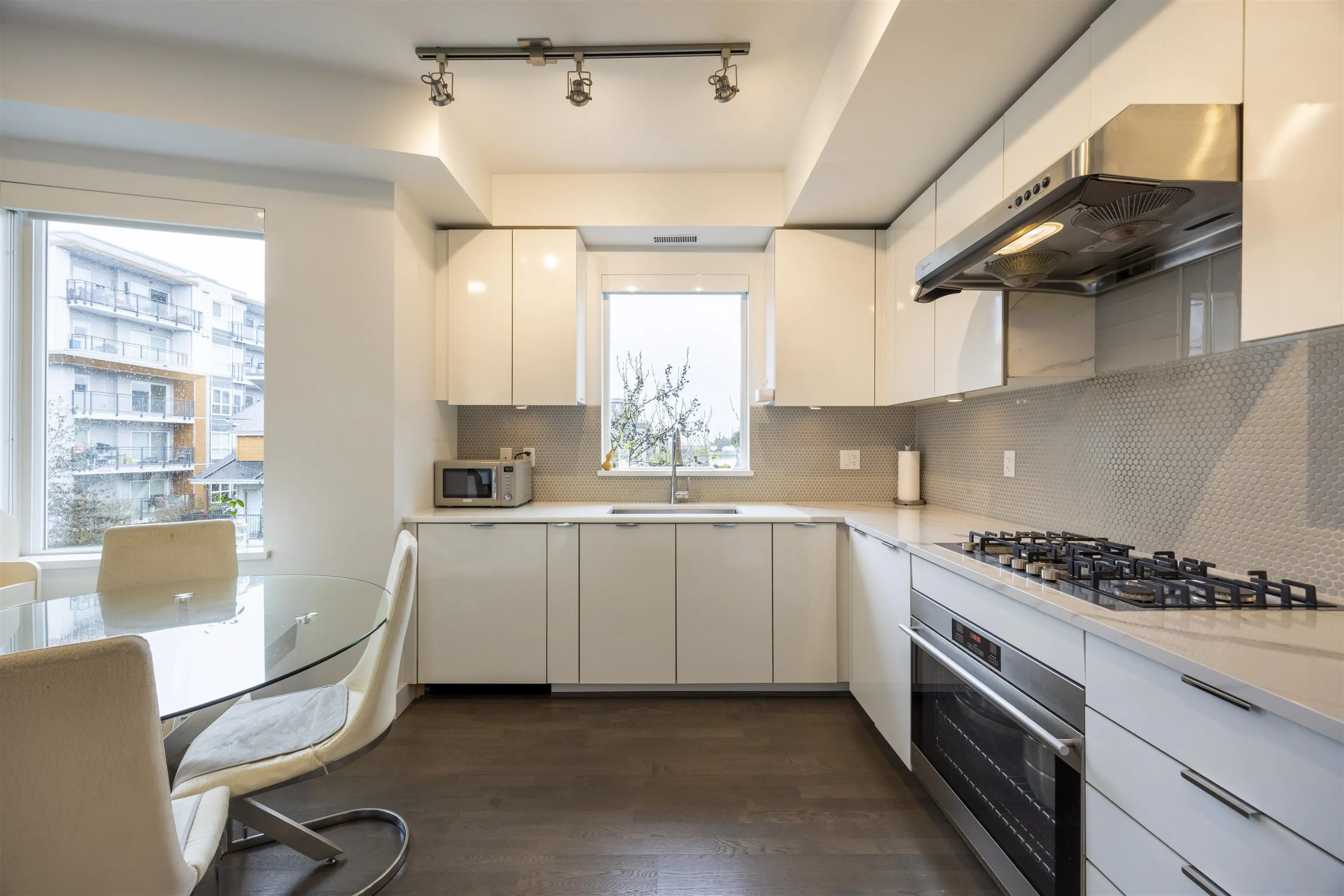 312 10011 River Drive