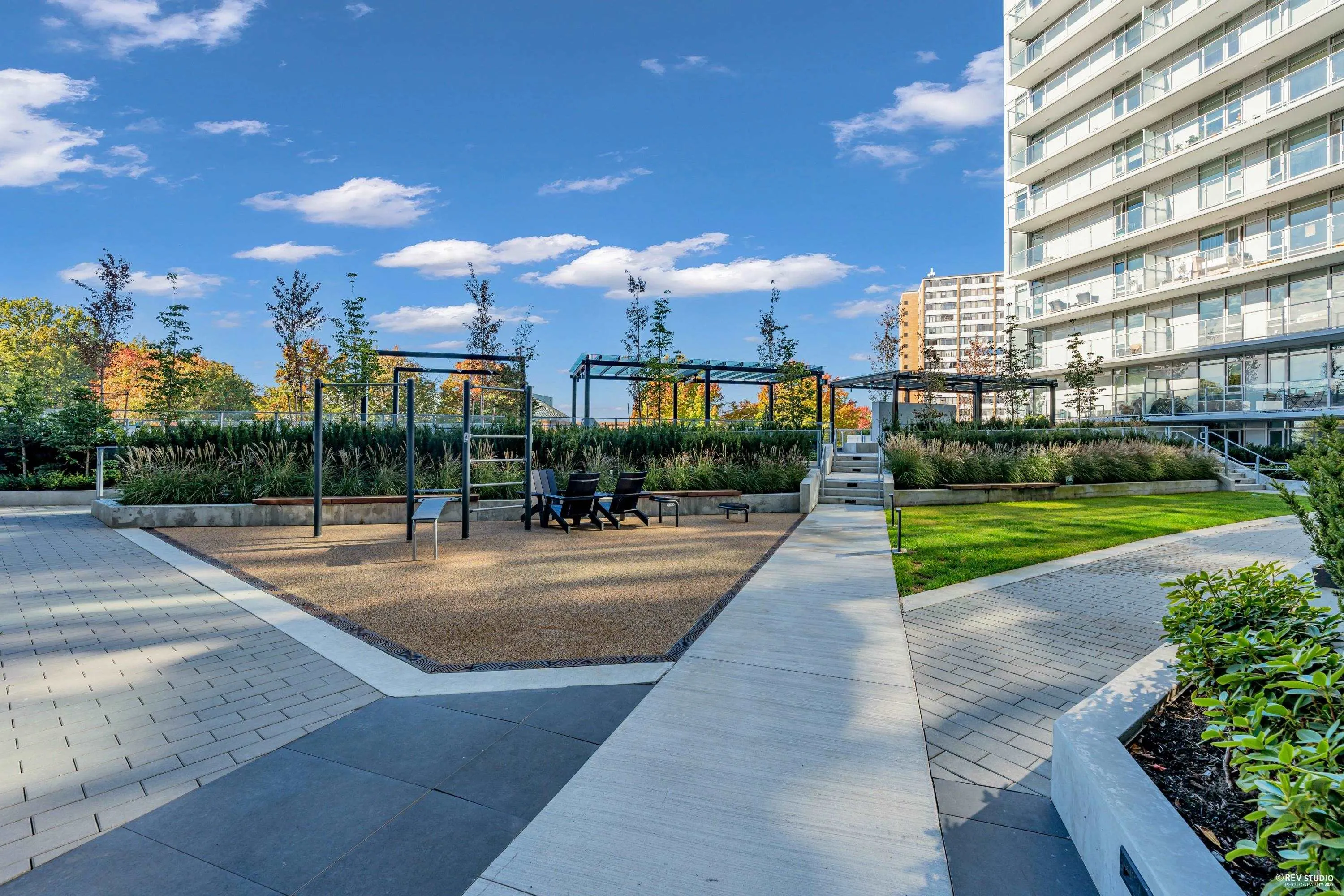 439 6500 Minoru Boulevard