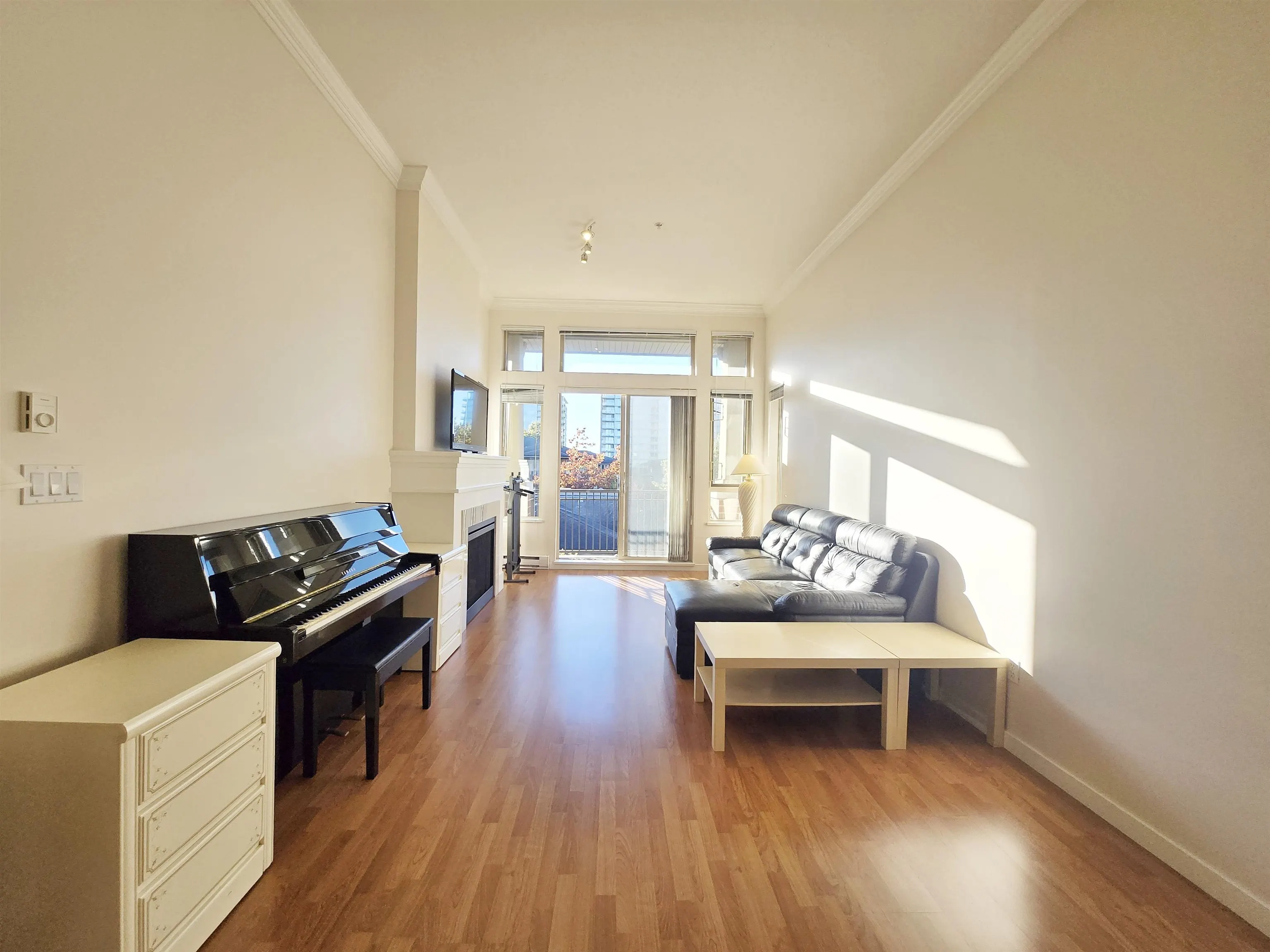1427 5133 Garden City Road