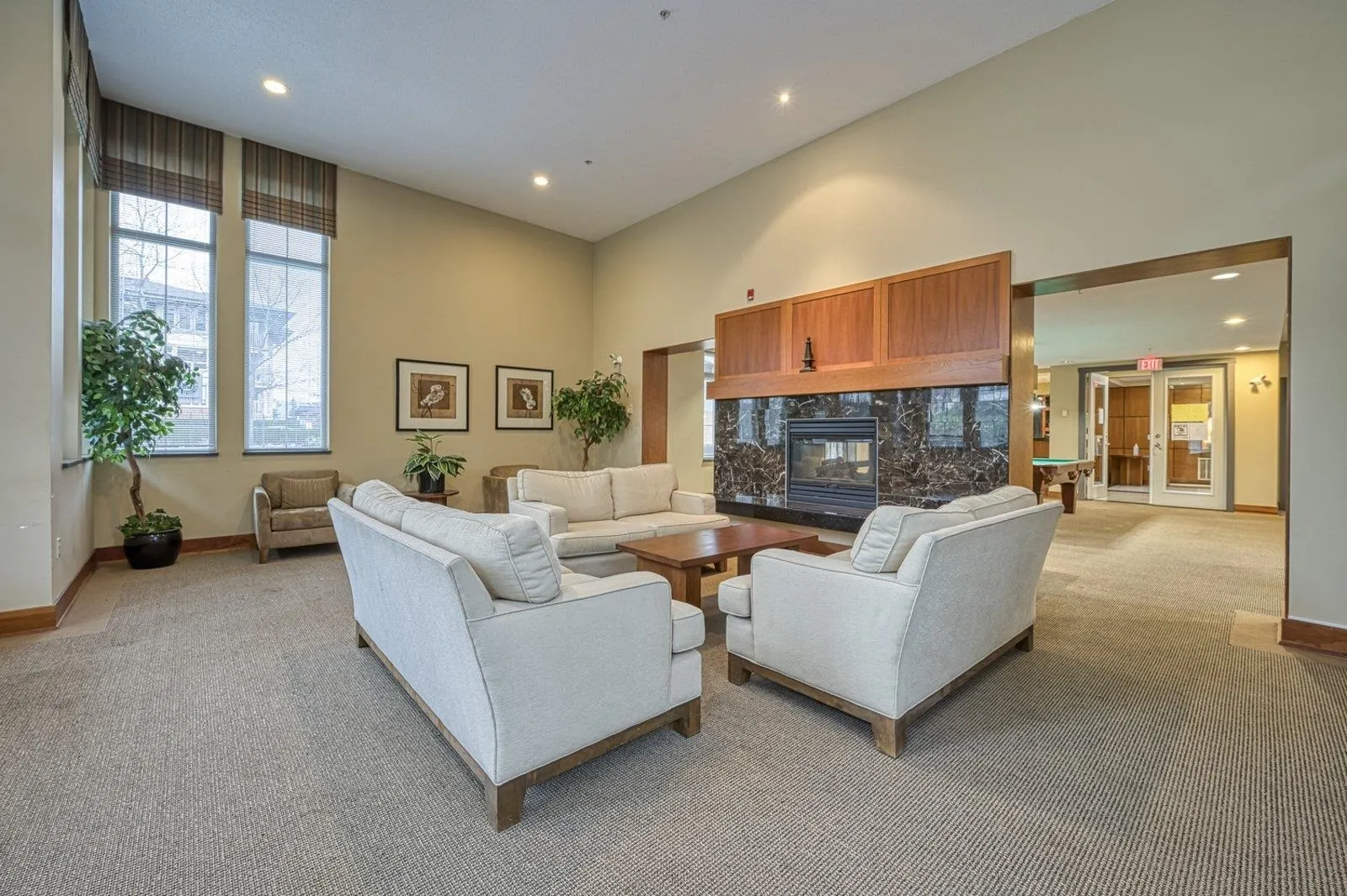 1427 5133 Garden City Road