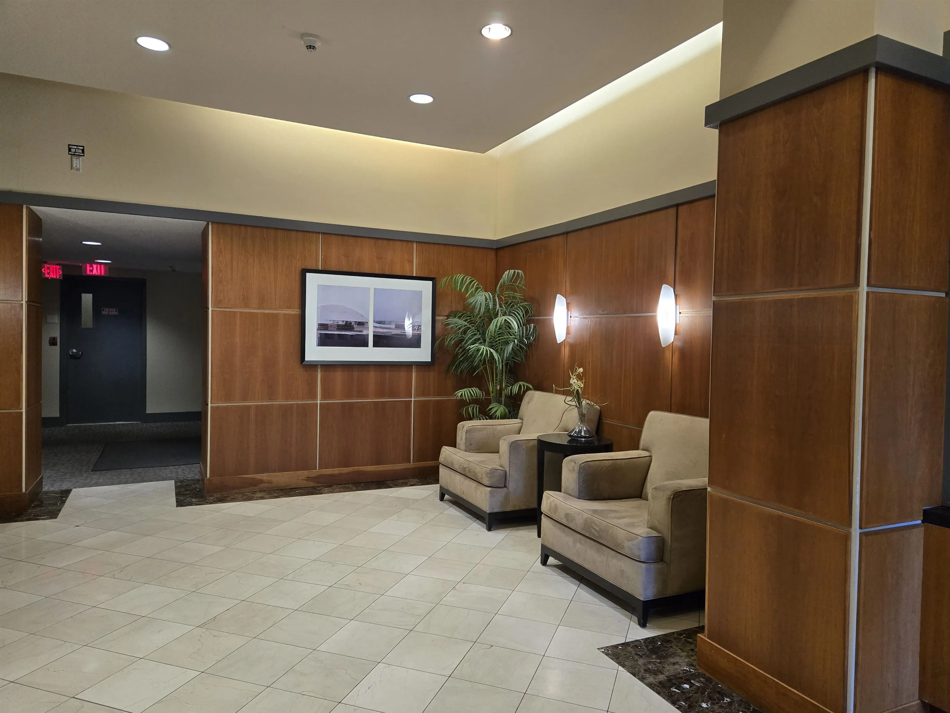 1427 5133 Garden City Road