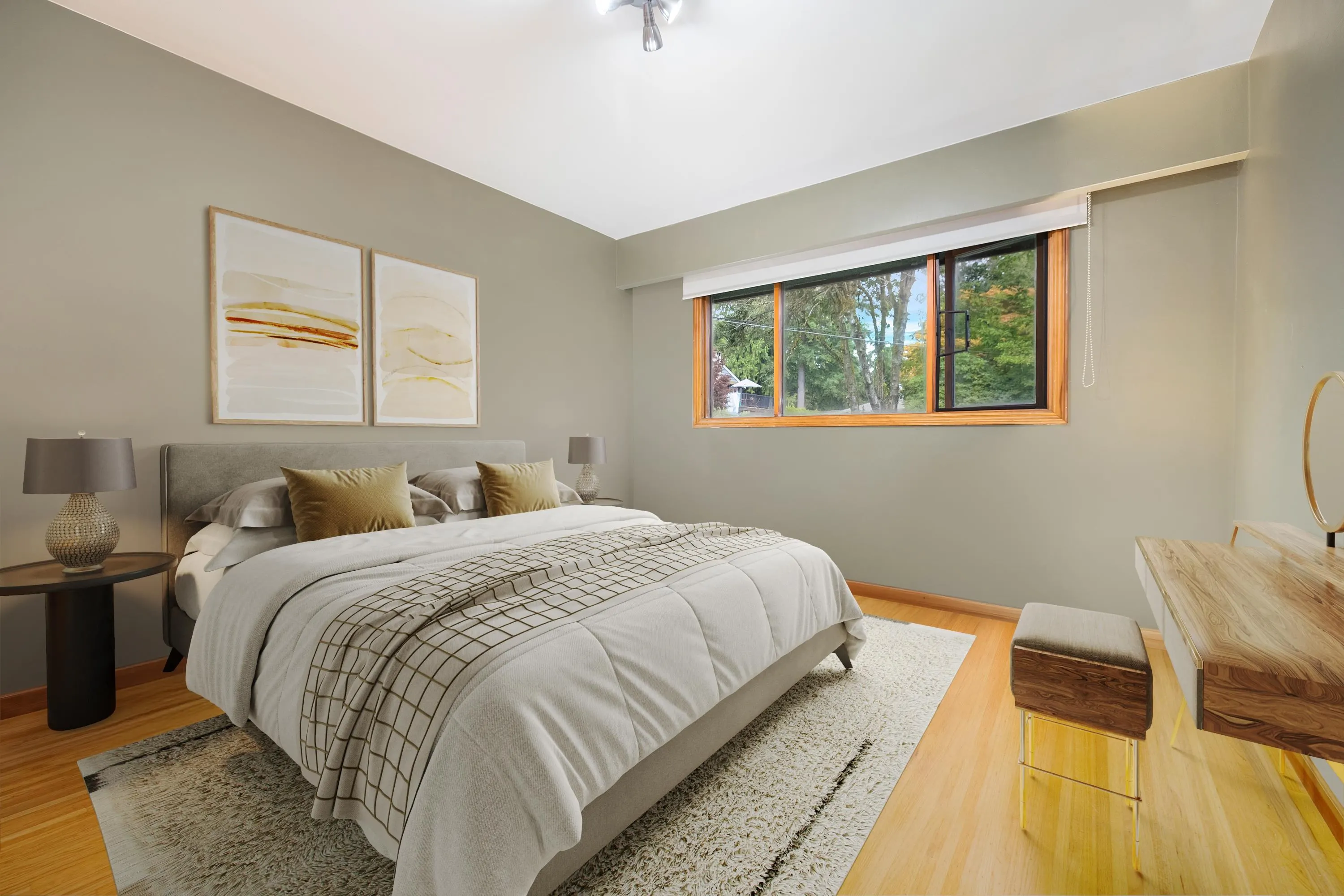 1561 Merlynn Crescent