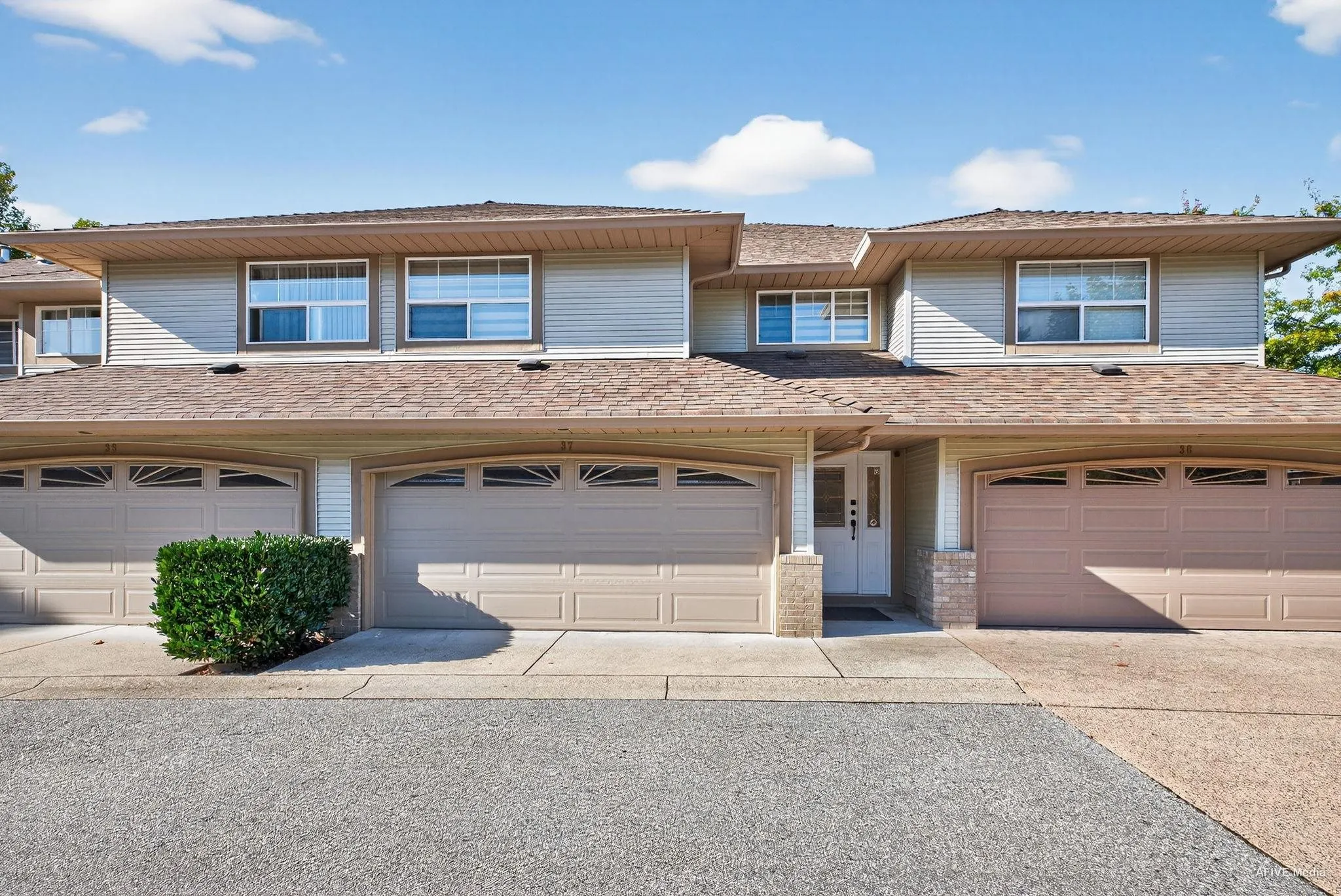 37 12165 75 Avenue