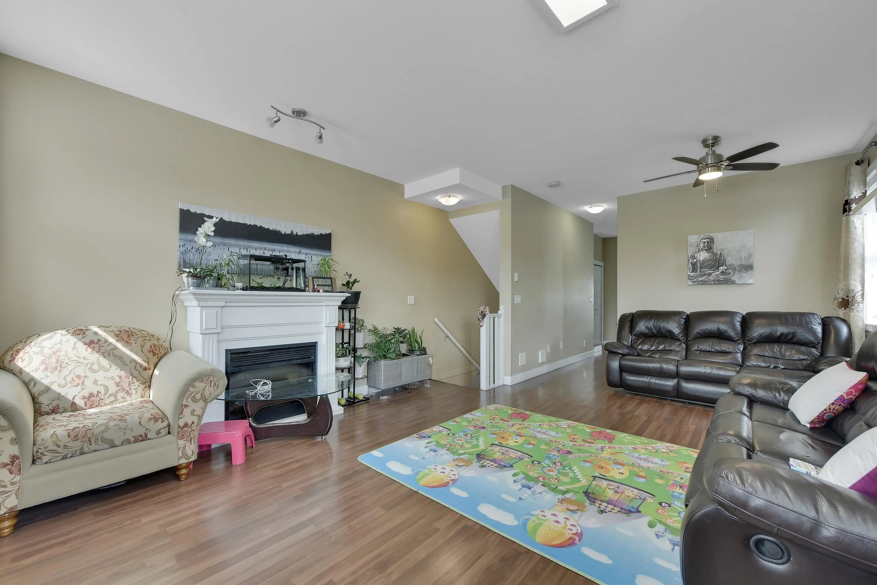 7 8676 158 Street