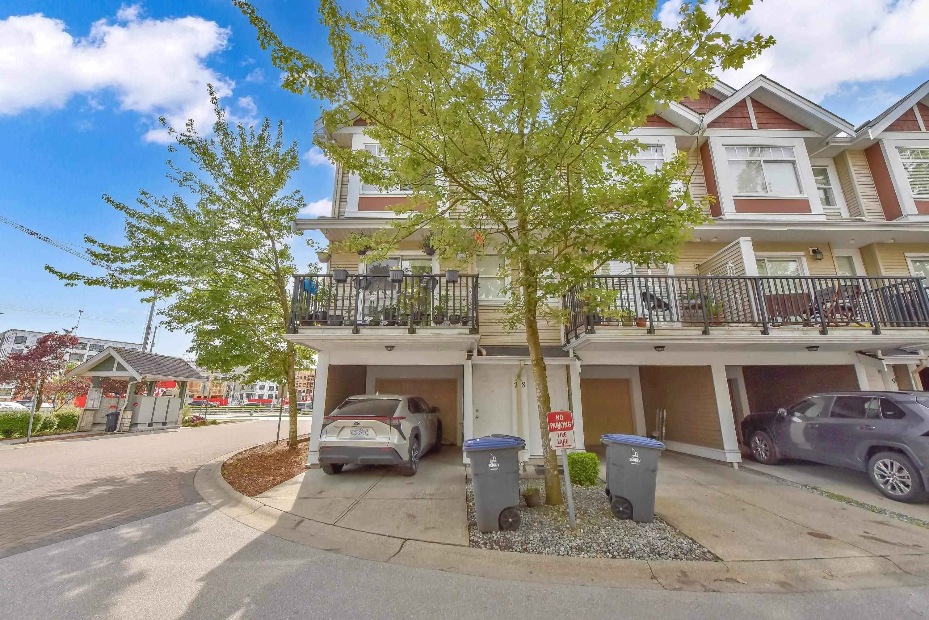 7 8676 158 Street
