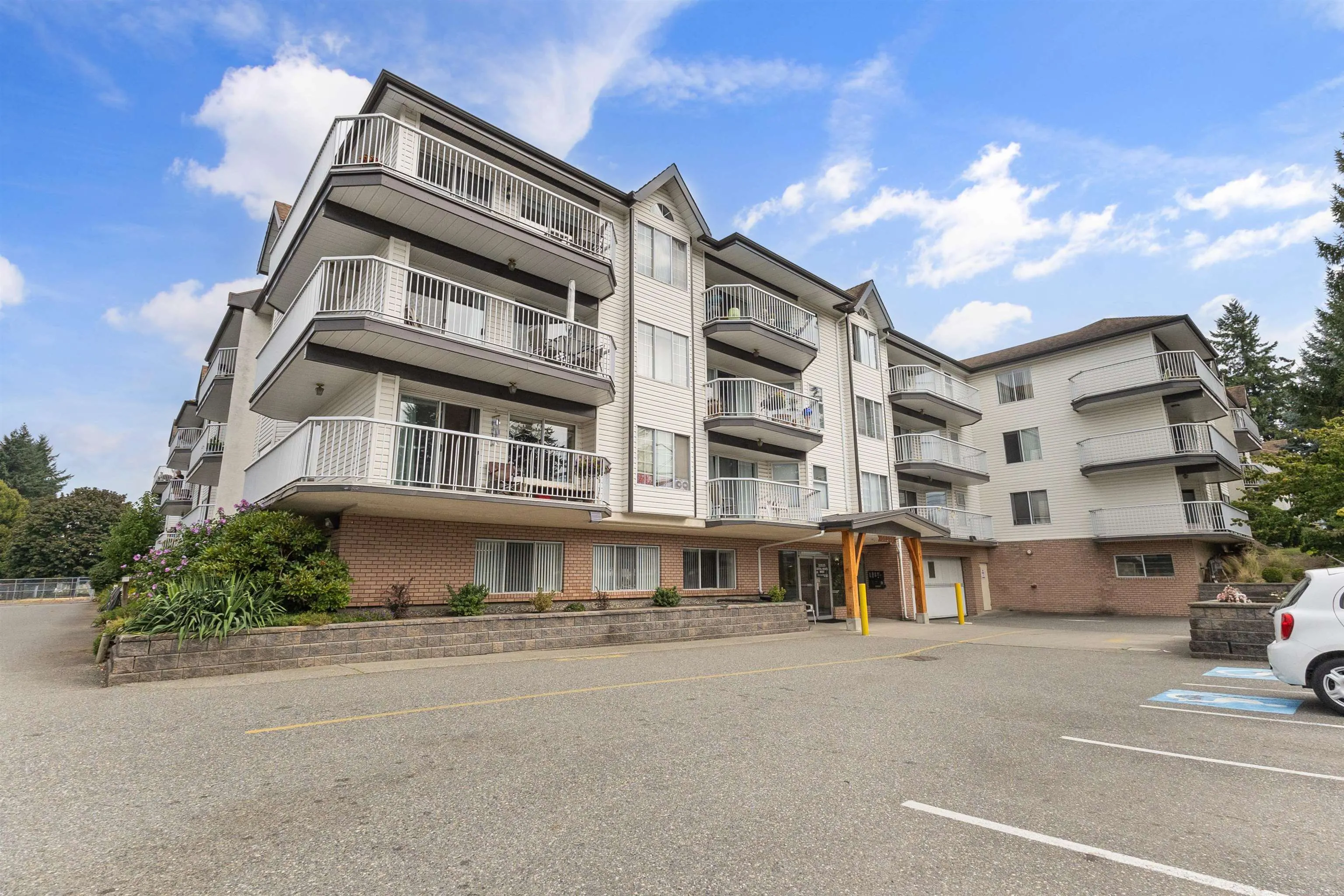 103 33535 King Road