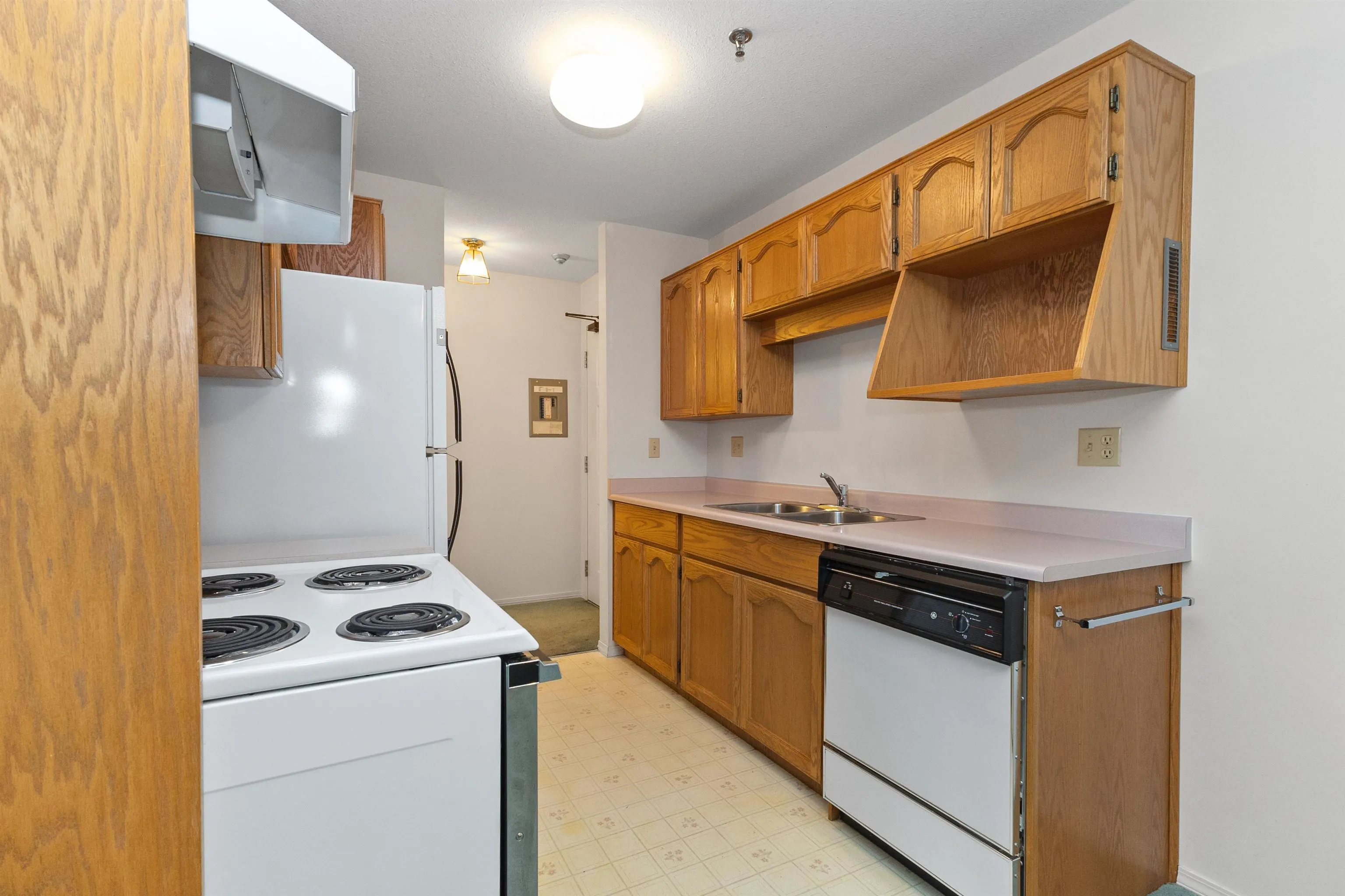 103 33535 King Road