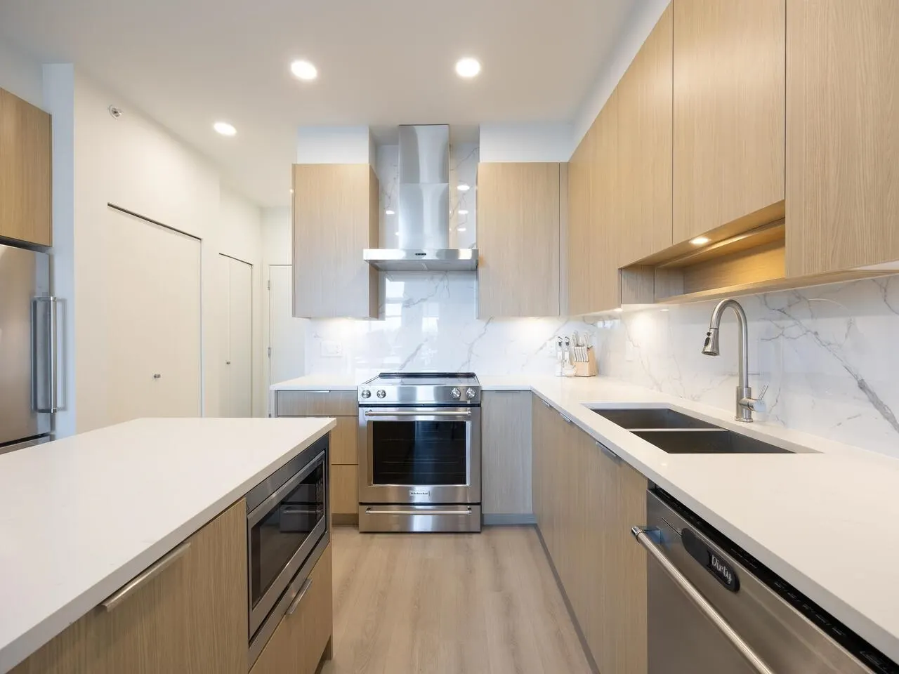 406 7799 17th Street