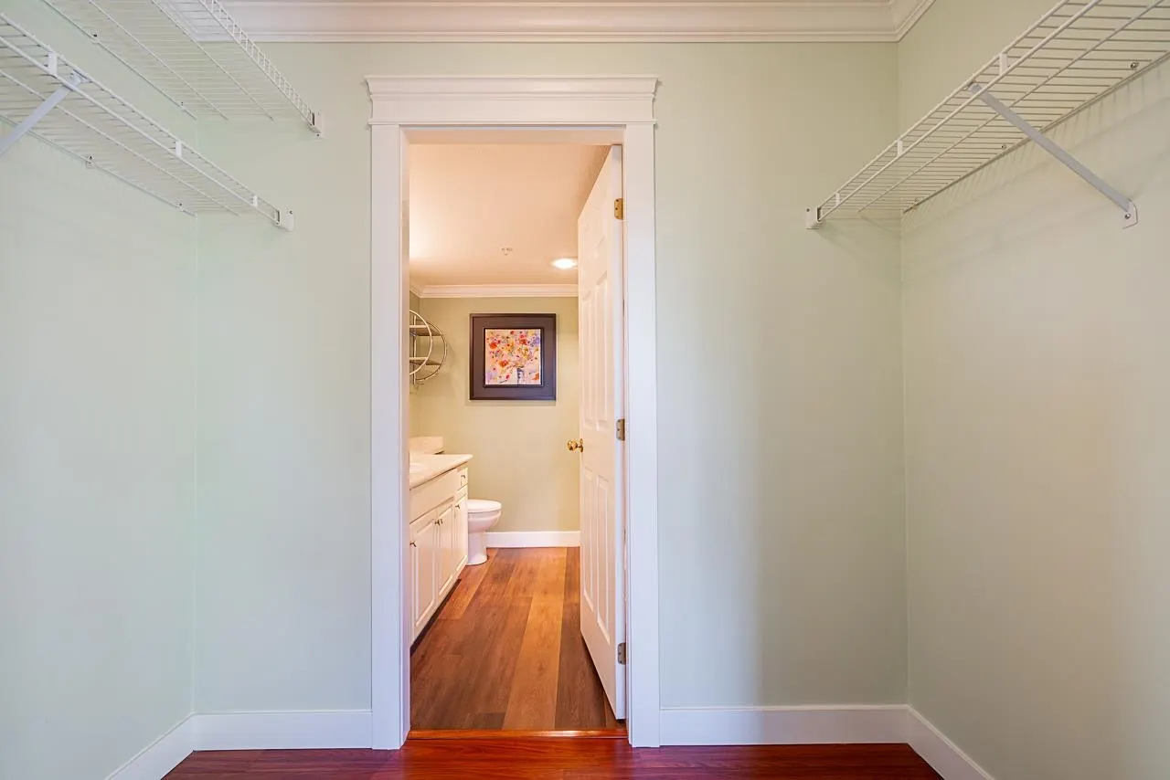 209 32044 Old Yale Road