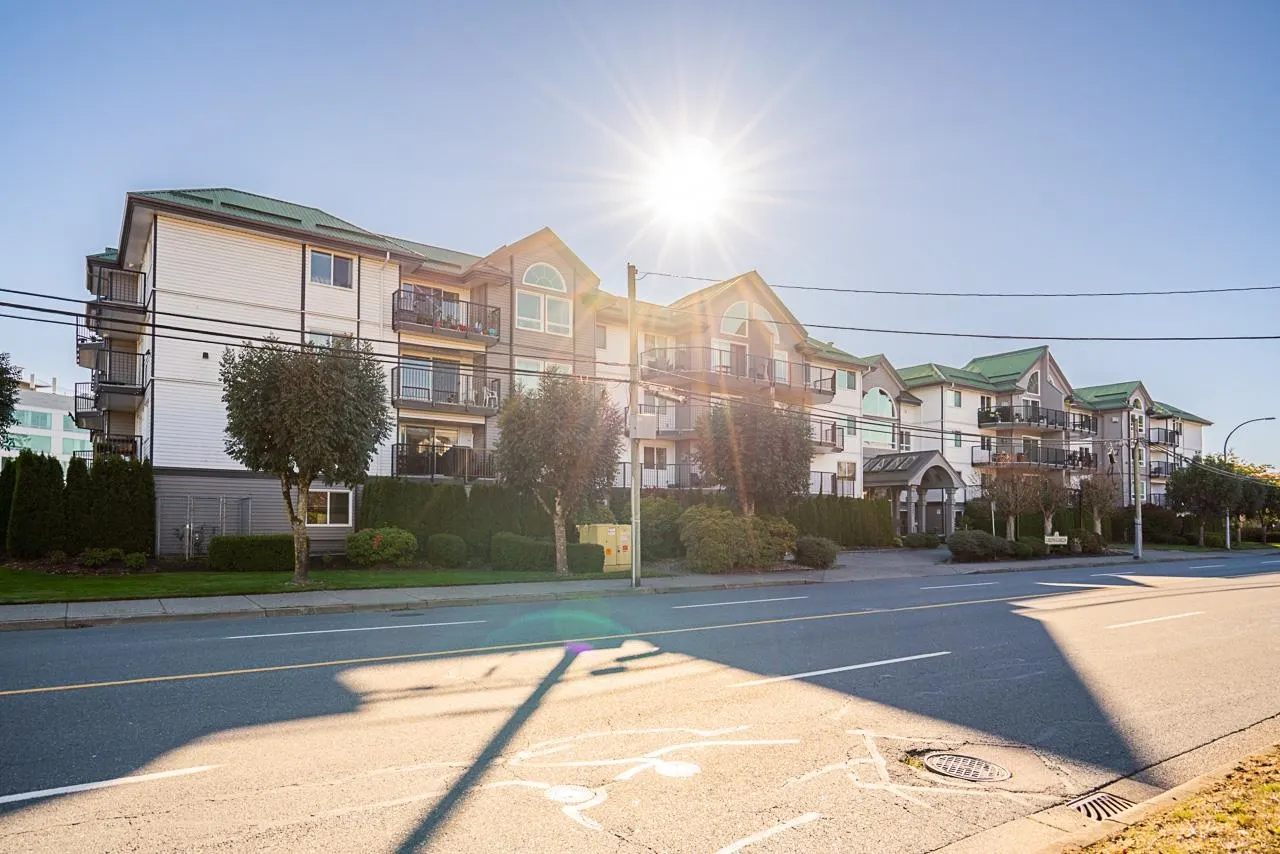 209 32044 Old Yale Road