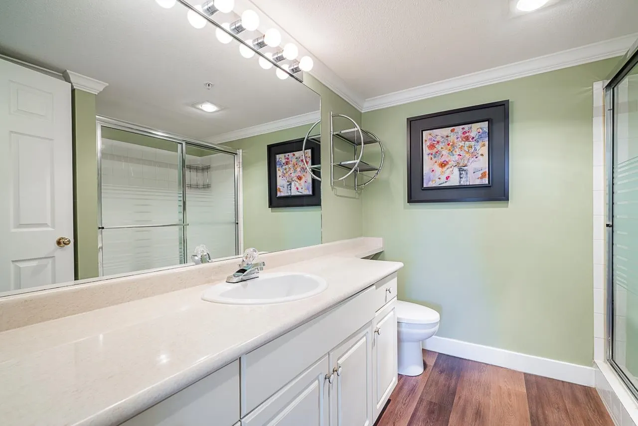 209 32044 Old Yale Road