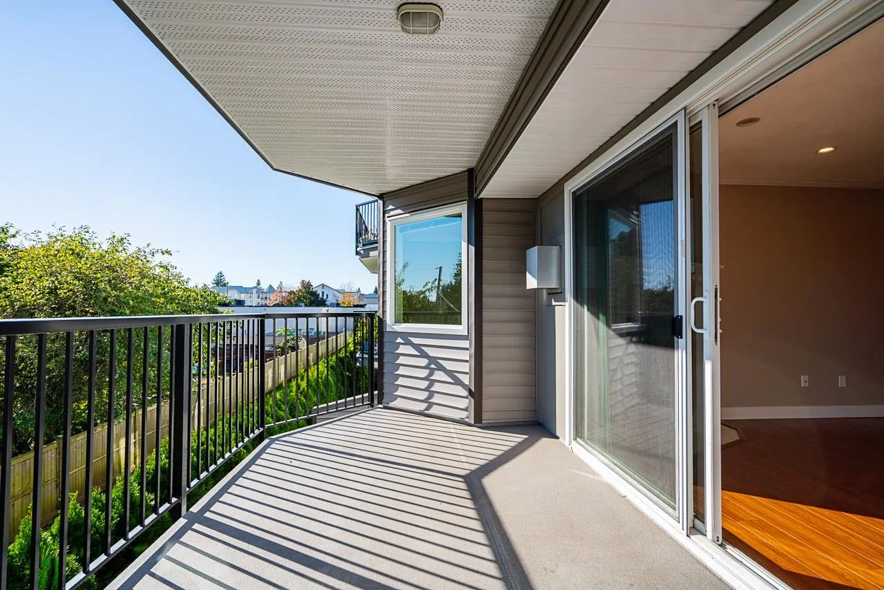 209 32044 Old Yale Road