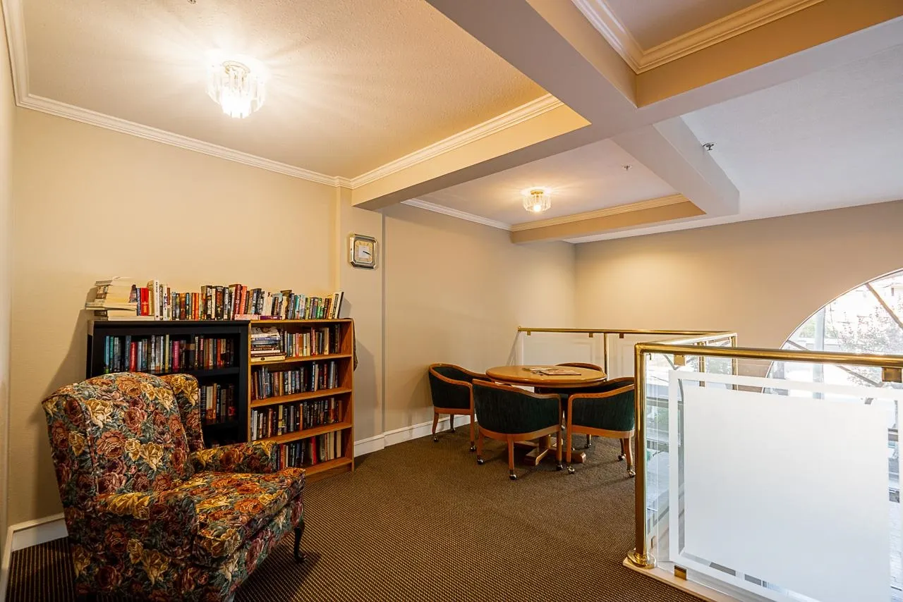 209 32044 Old Yale Road