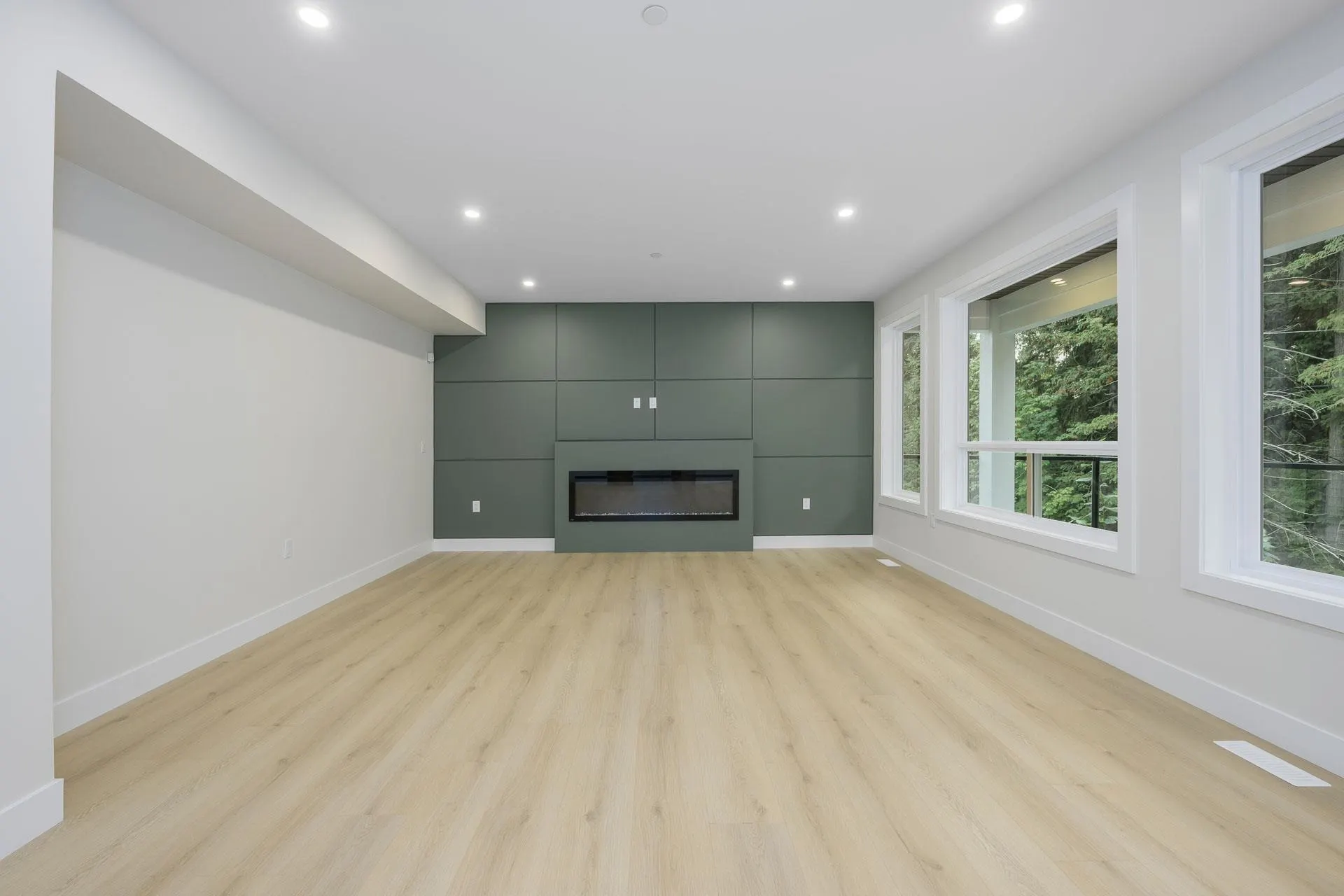 23349 Cross Road