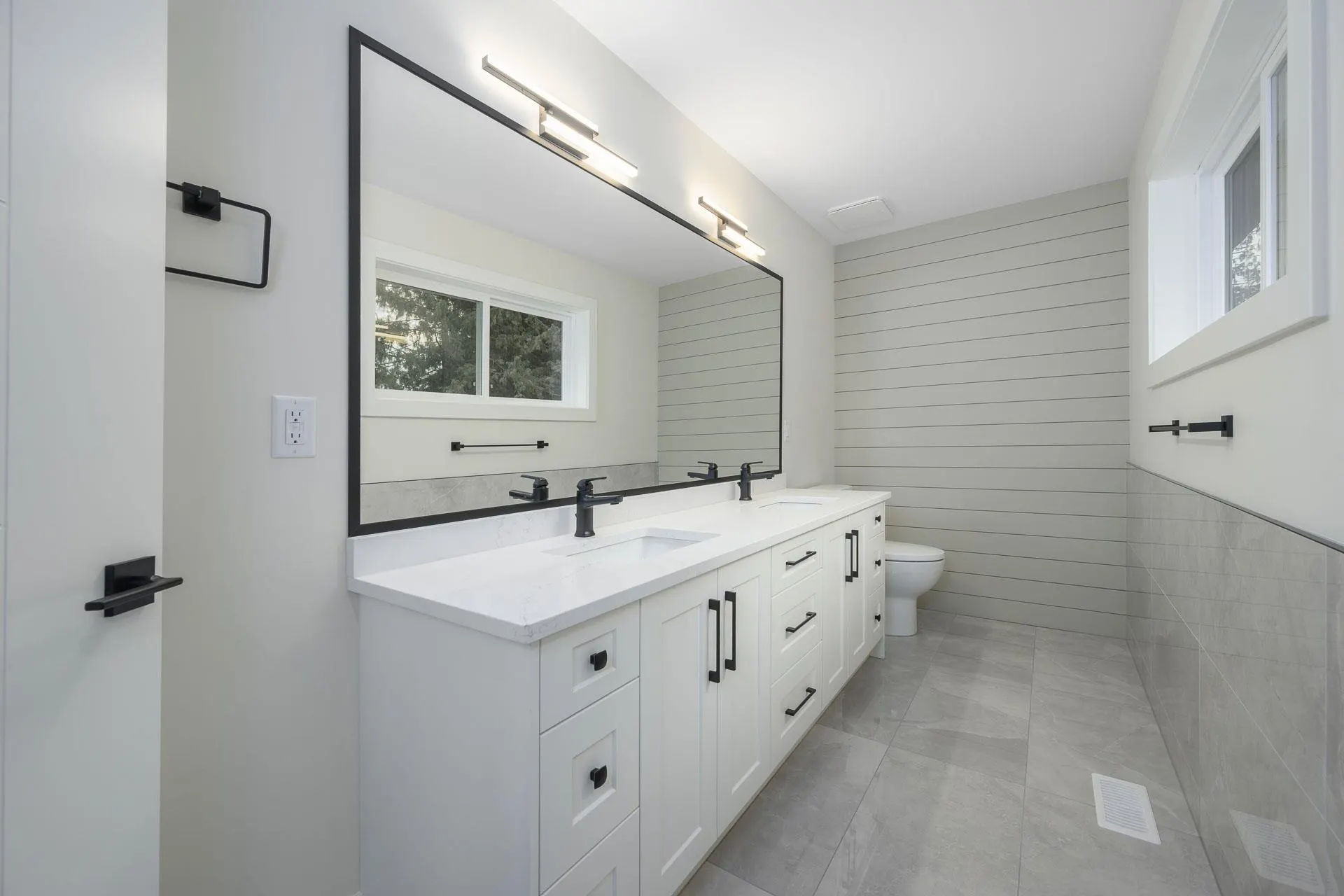 23349 Cross Road