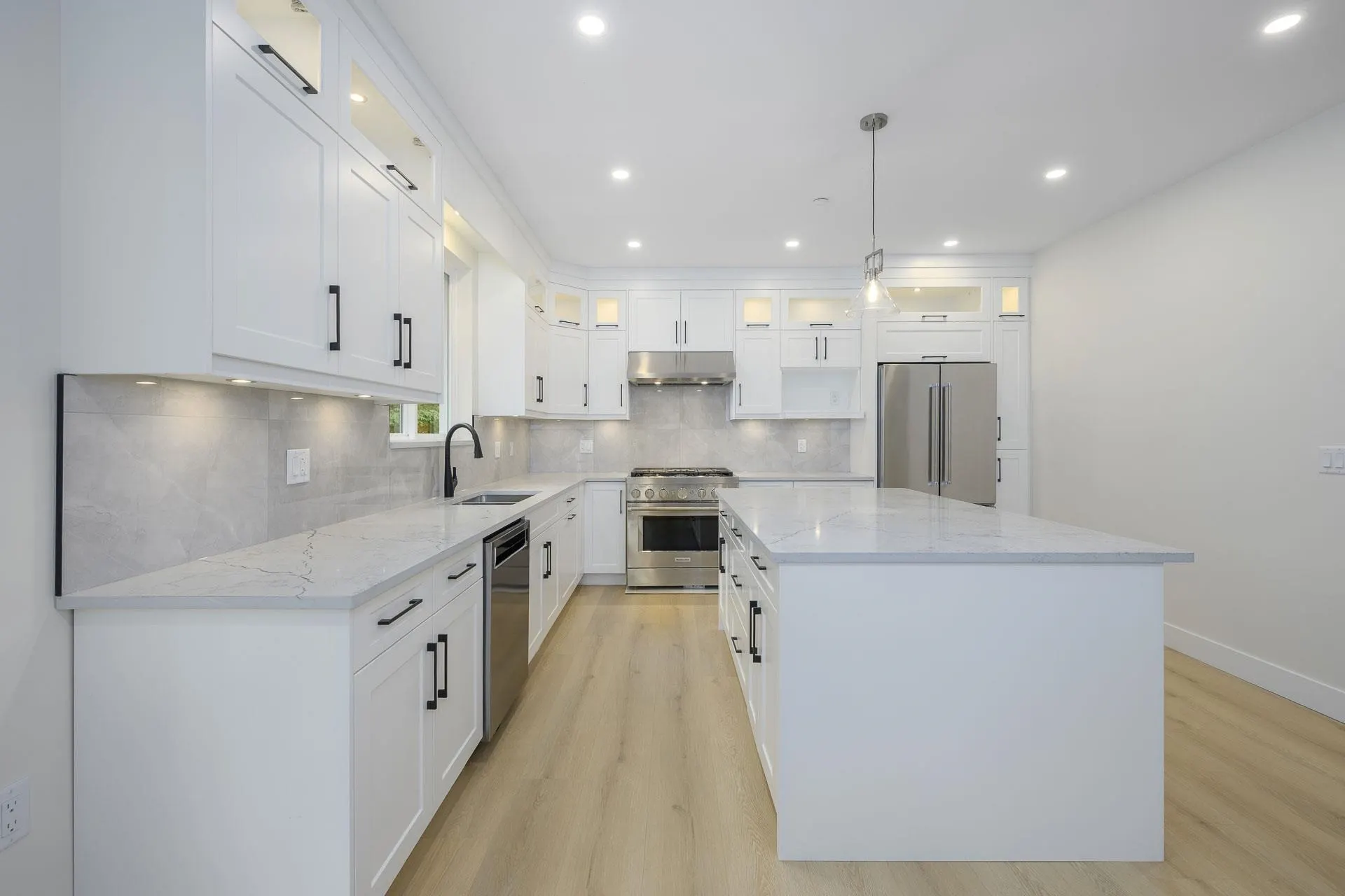 23349 Cross Road