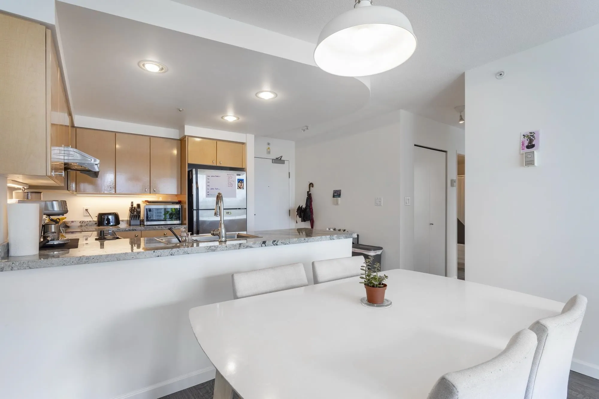 2007 1008 Cambie Street