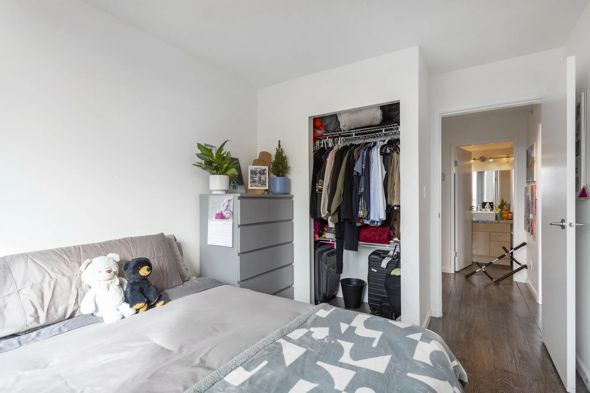 2007 1008 Cambie Street