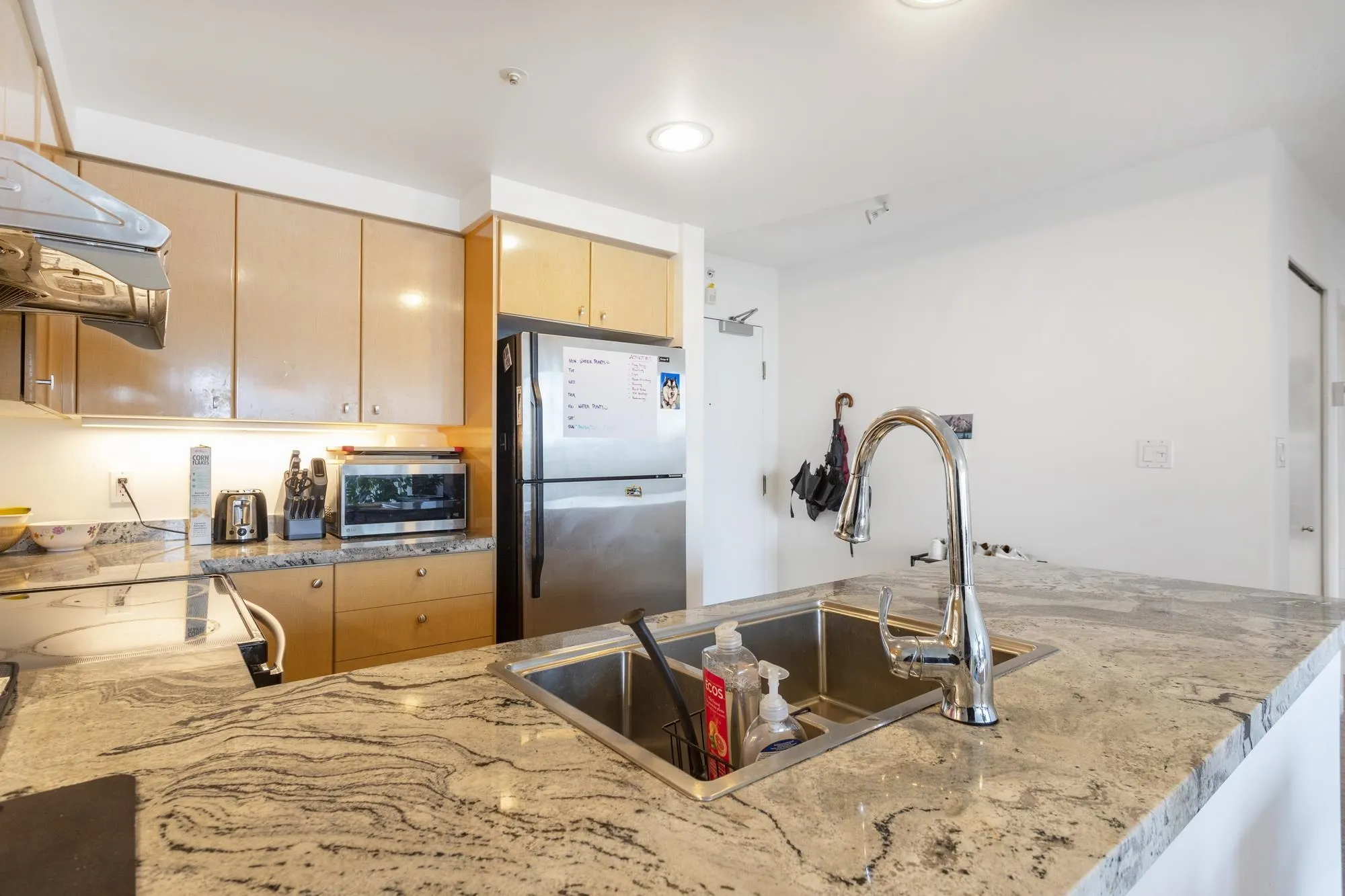 2007 1008 Cambie Street