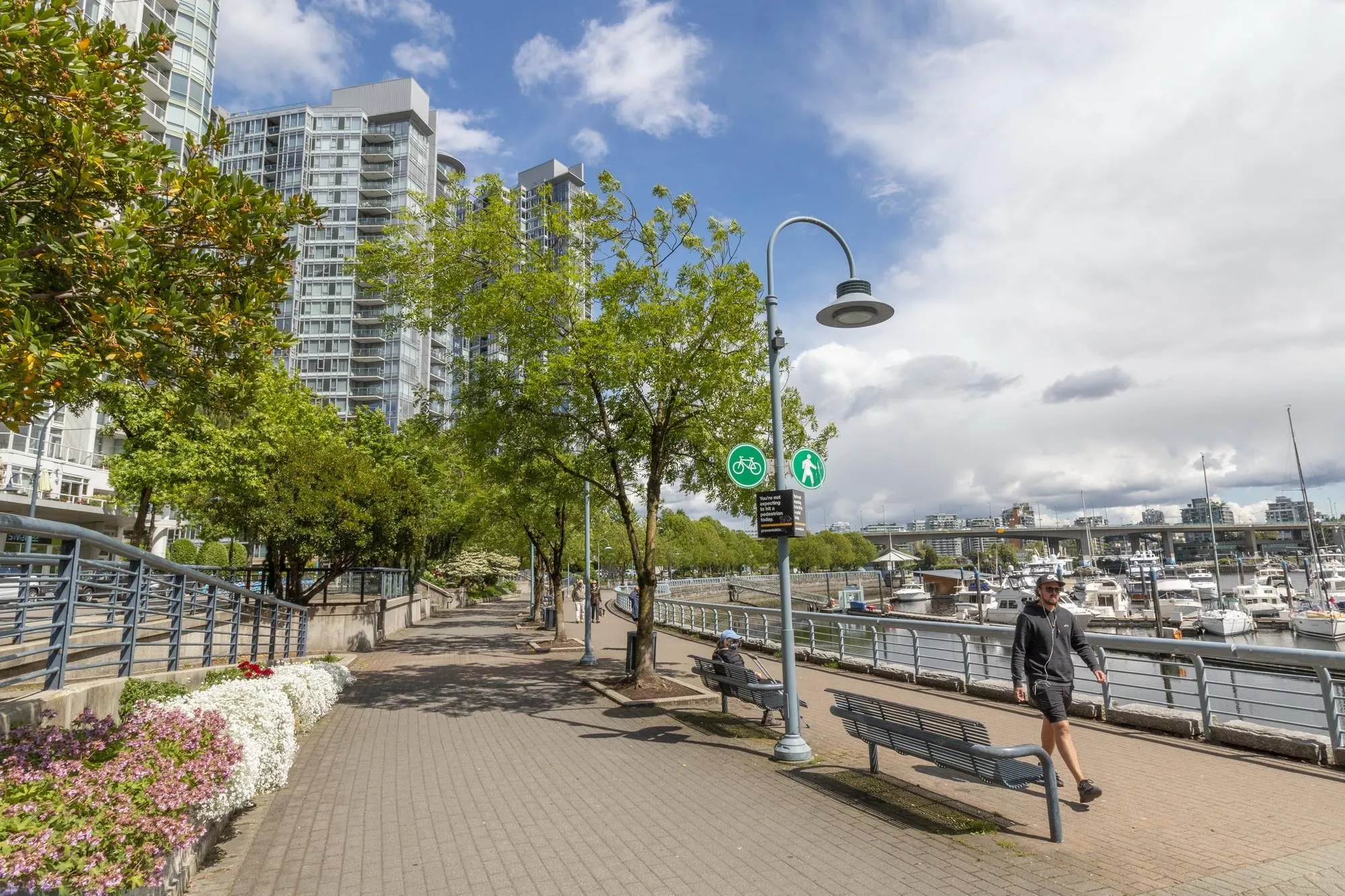 2007 1008 Cambie Street