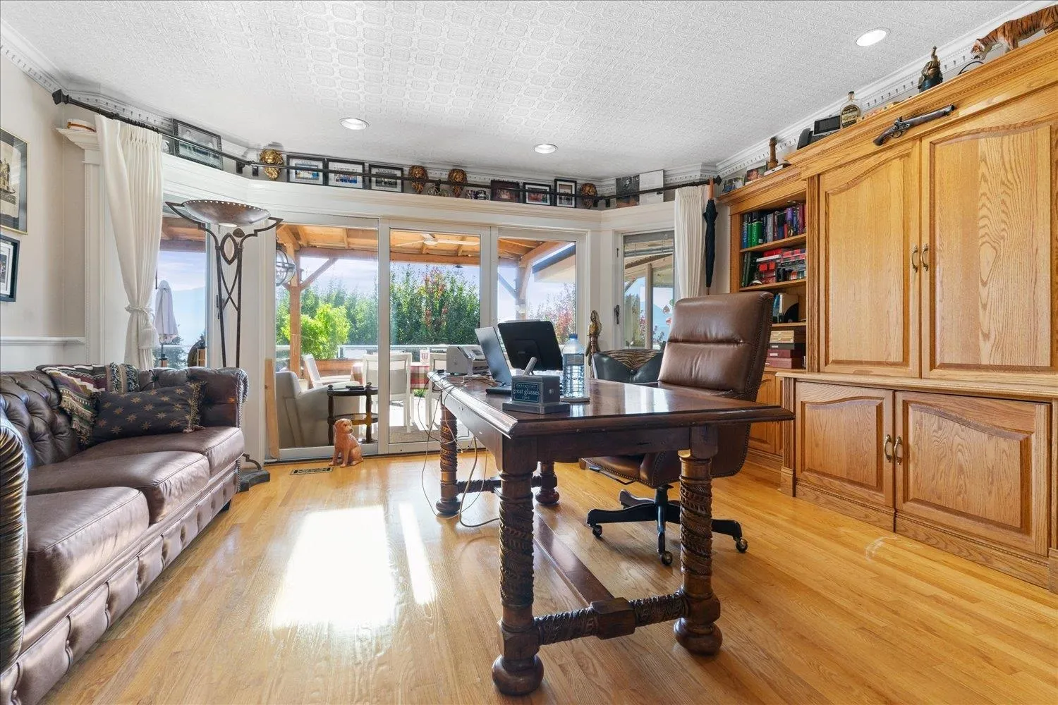 47220 Swallow Place