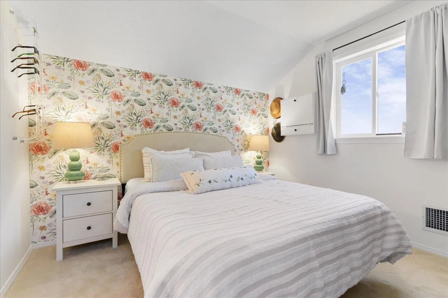 47220 Swallow Place