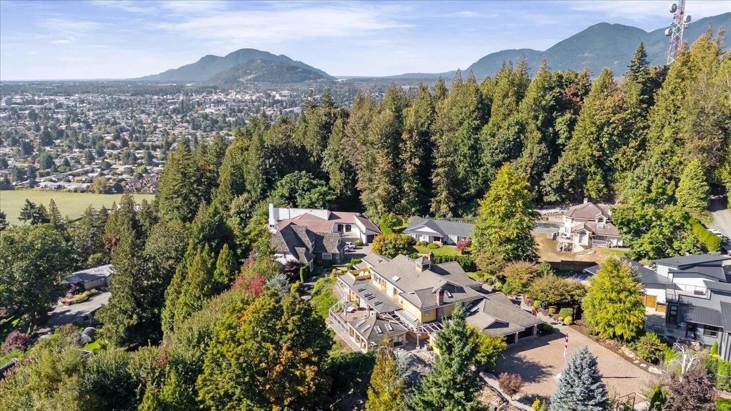 47220 Swallow Place