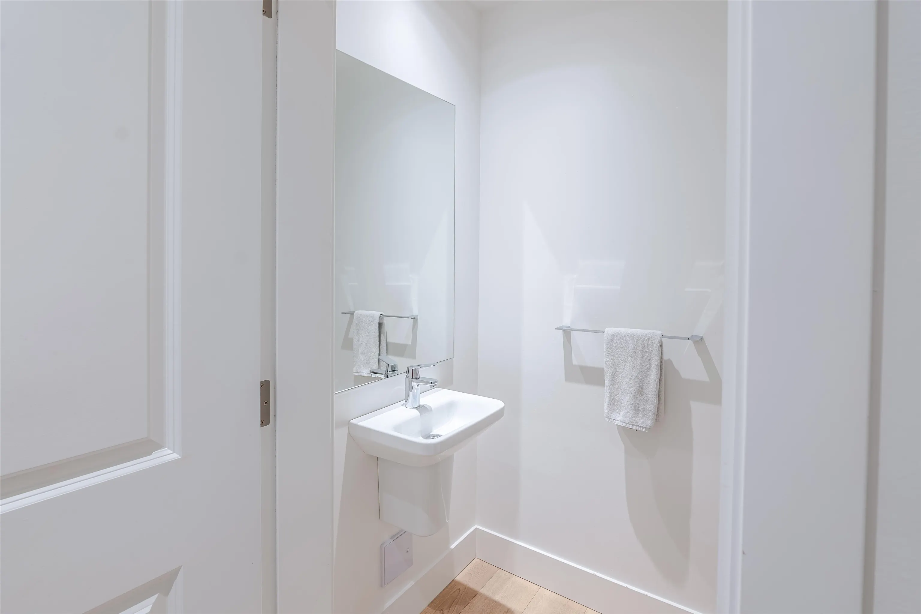 73 2838 Livingstone Avenue