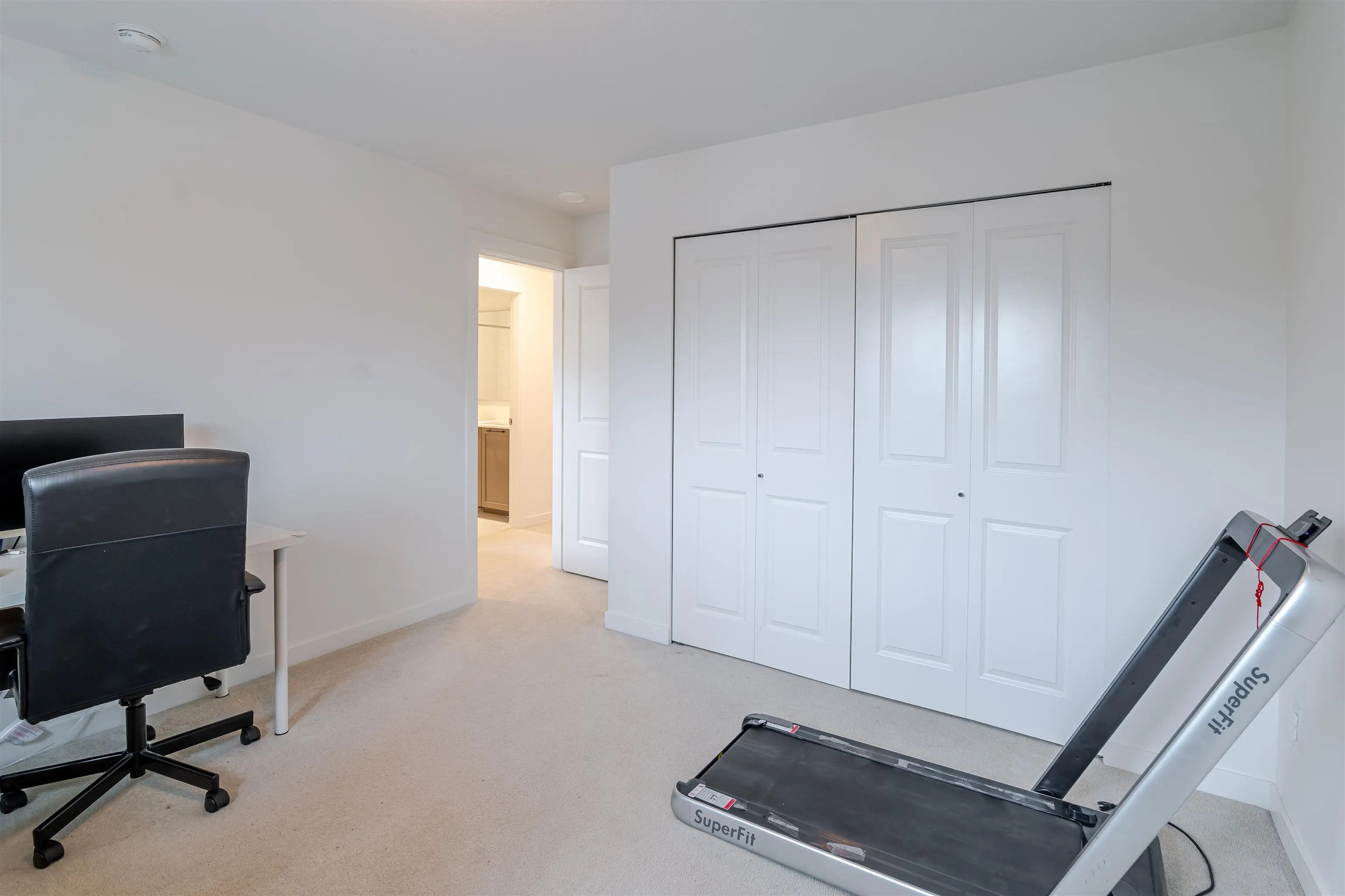 73 2838 Livingstone Avenue