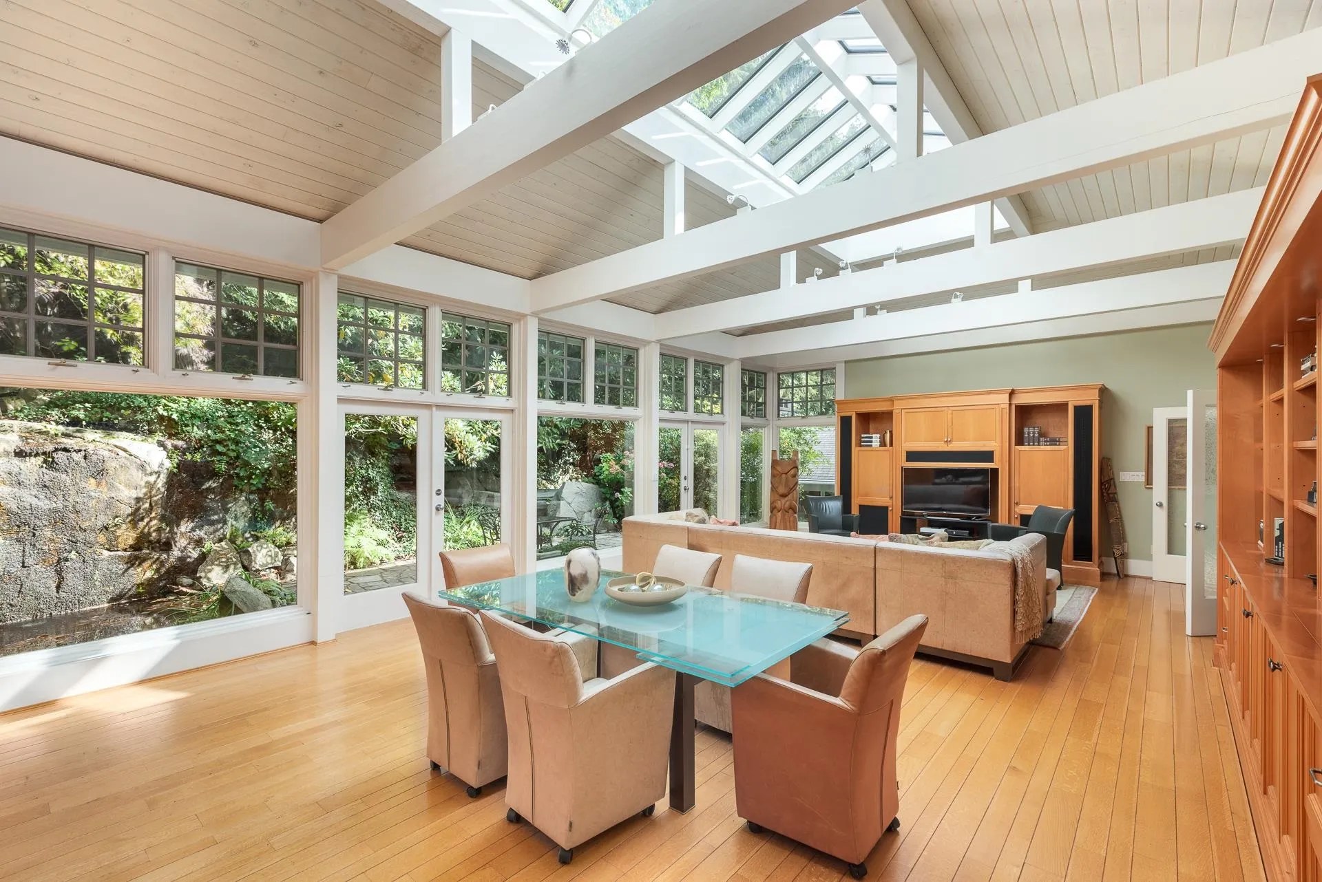 4708 Dogwood Lane