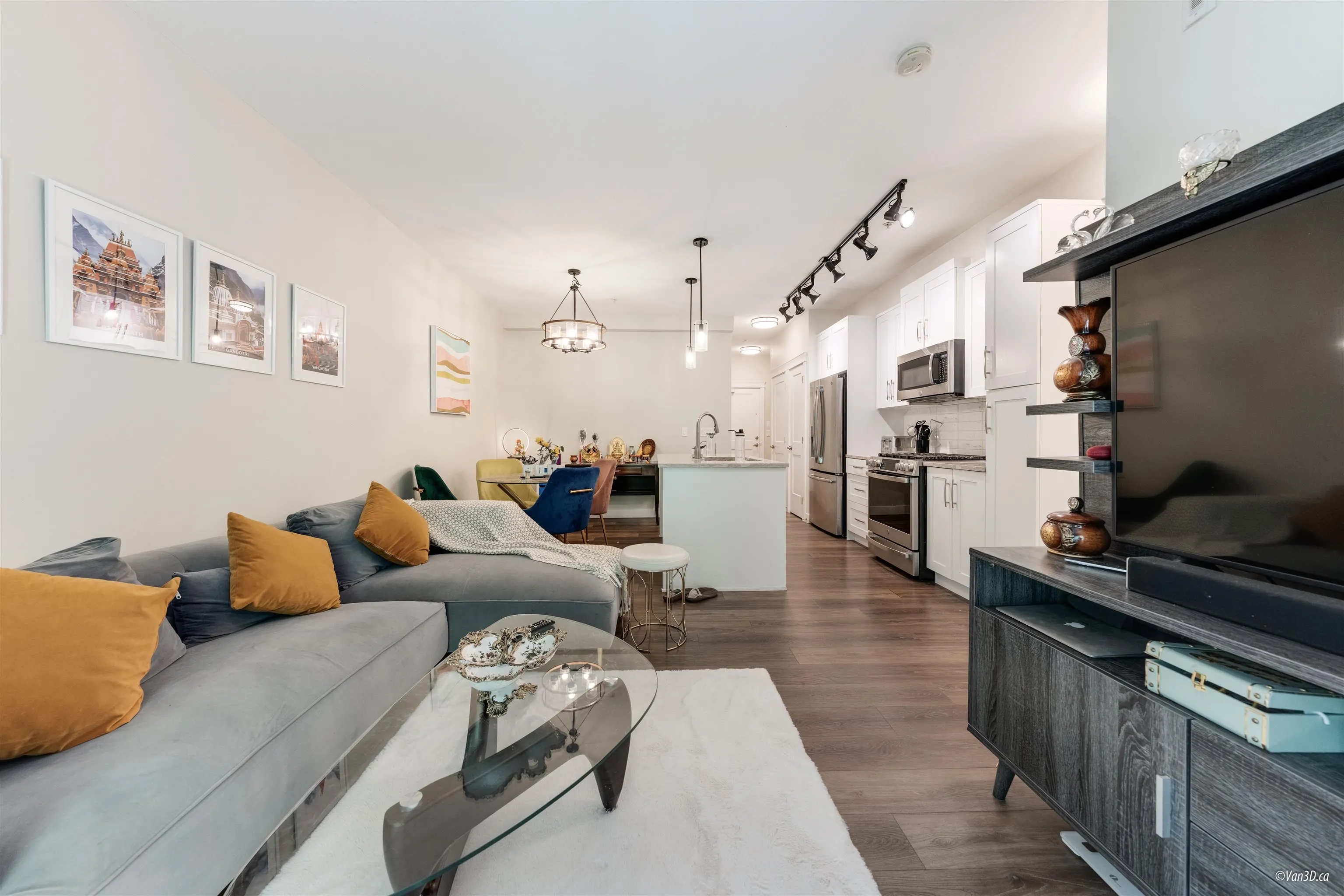 402 11077 Ravine Road