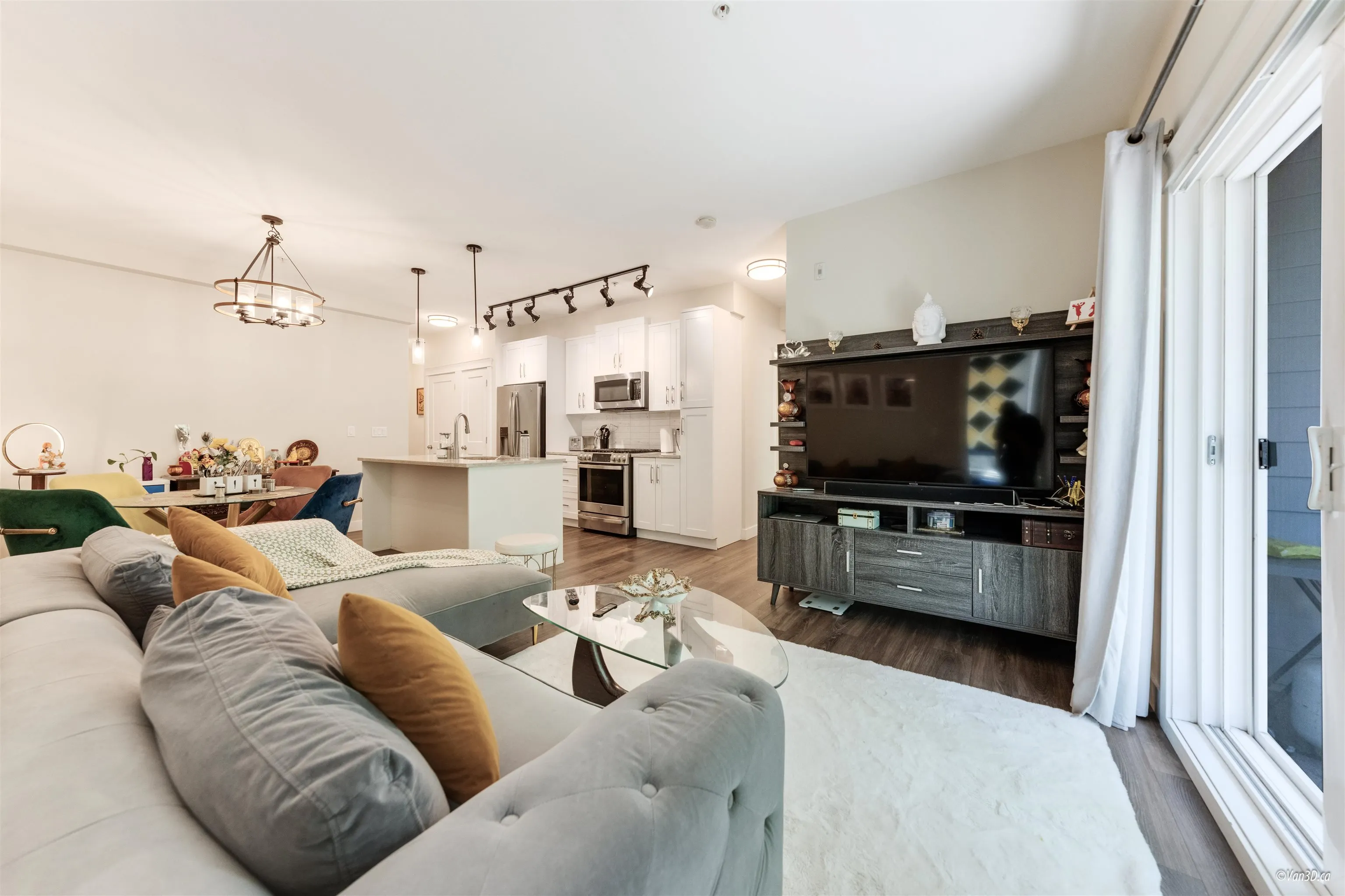 402 11077 Ravine Road